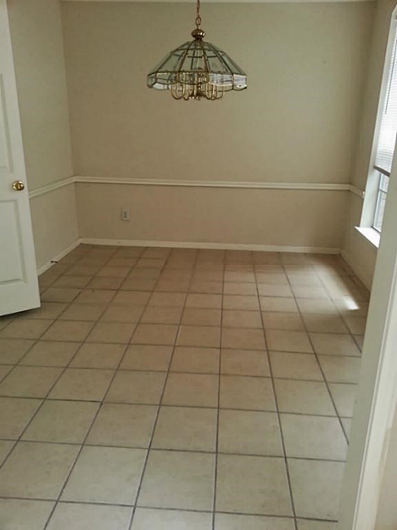 2402 Sparrow Branch Court Property Photo 11