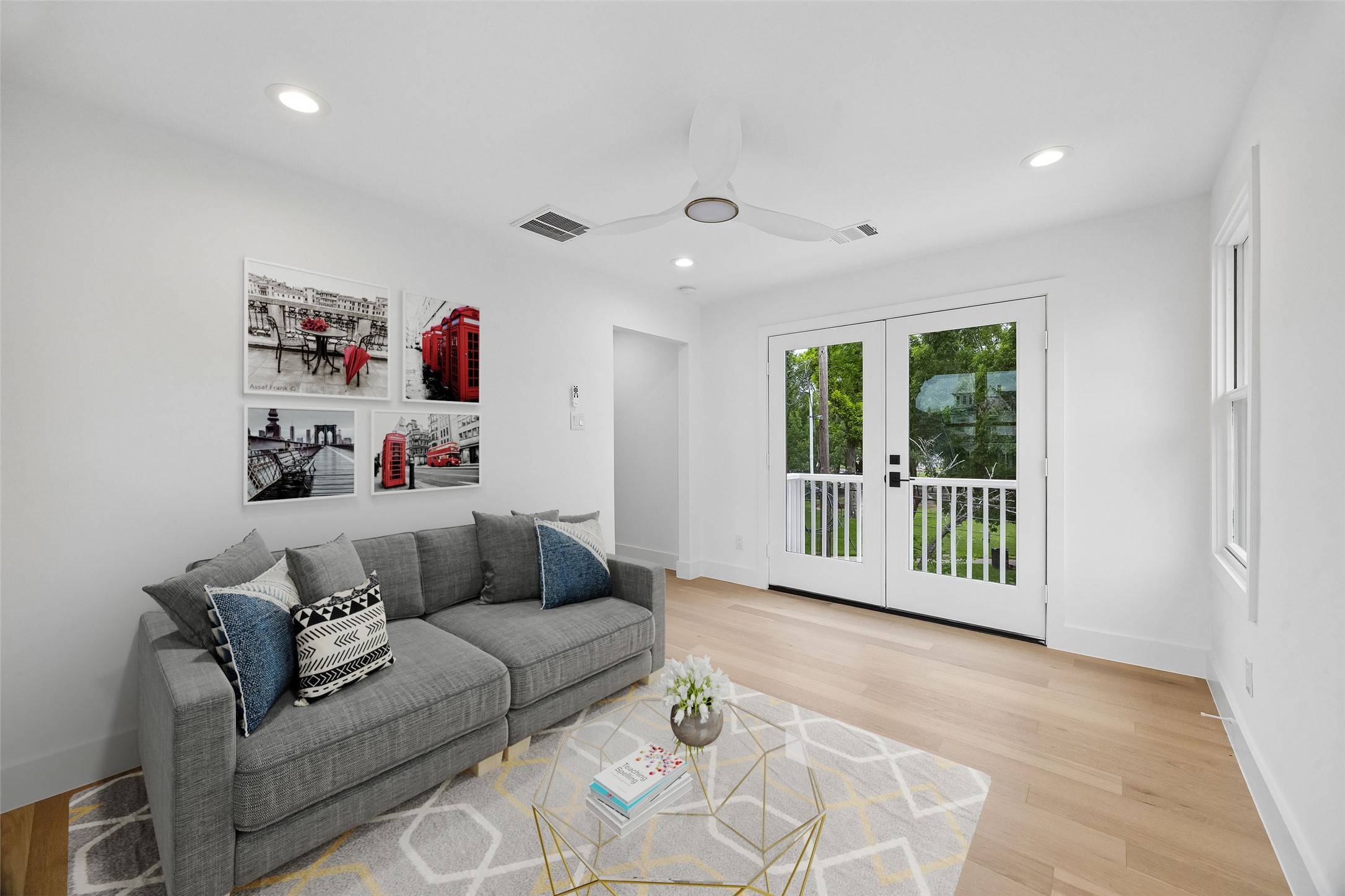 111 E 18th Street Property Photo 29