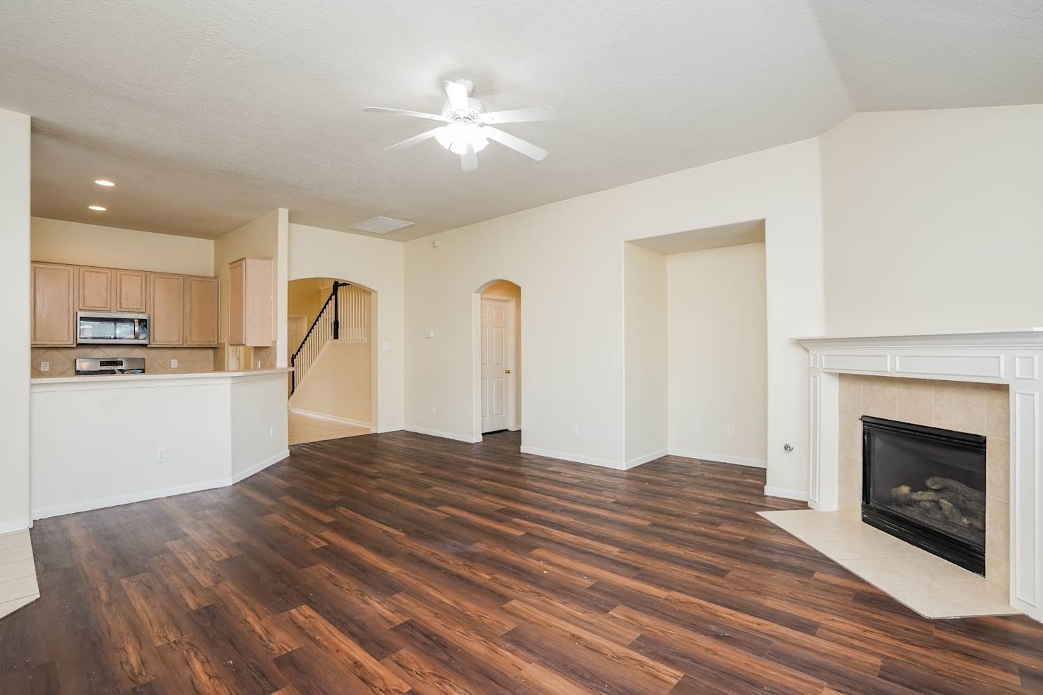 4119 Blue Forest Drive Property Photo 5