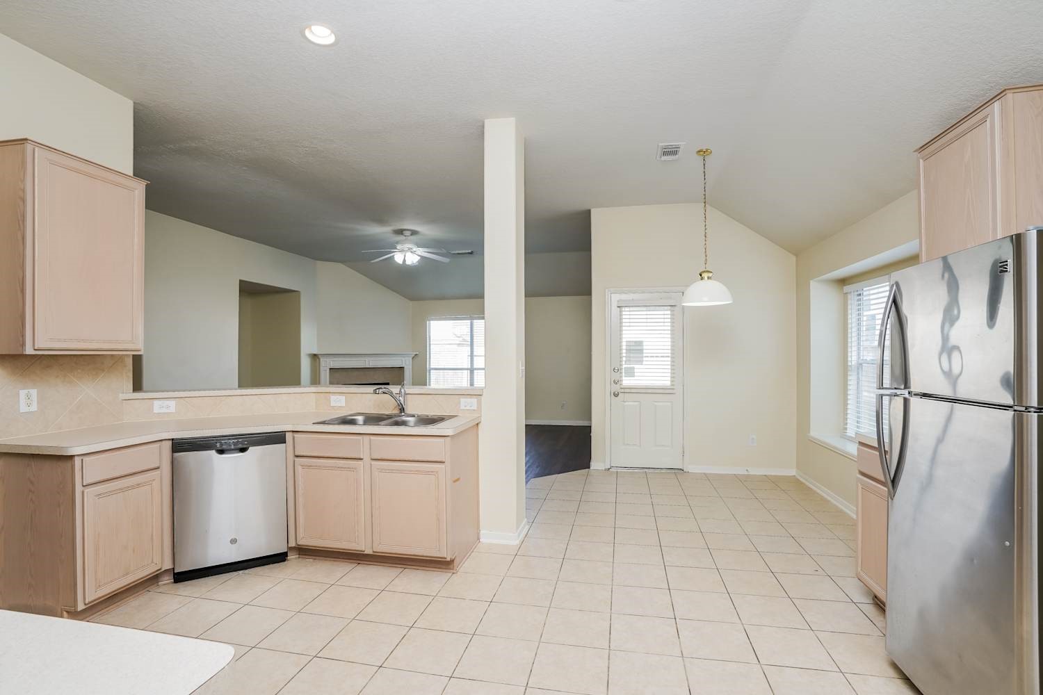 4119 Blue Forest Drive Property Photo 9