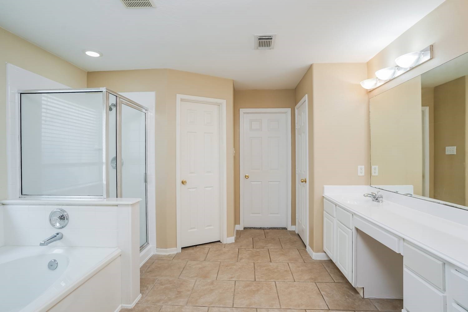 4119 Blue Forest Drive Property Photo 15