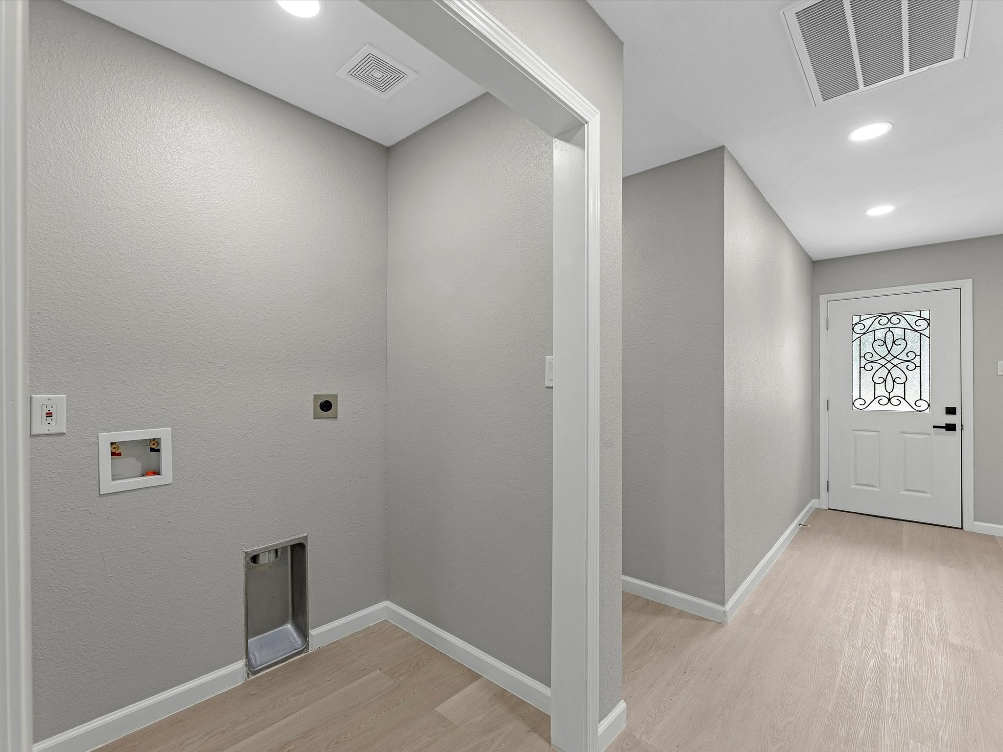 5039 Briscoe Street Property Photo 13