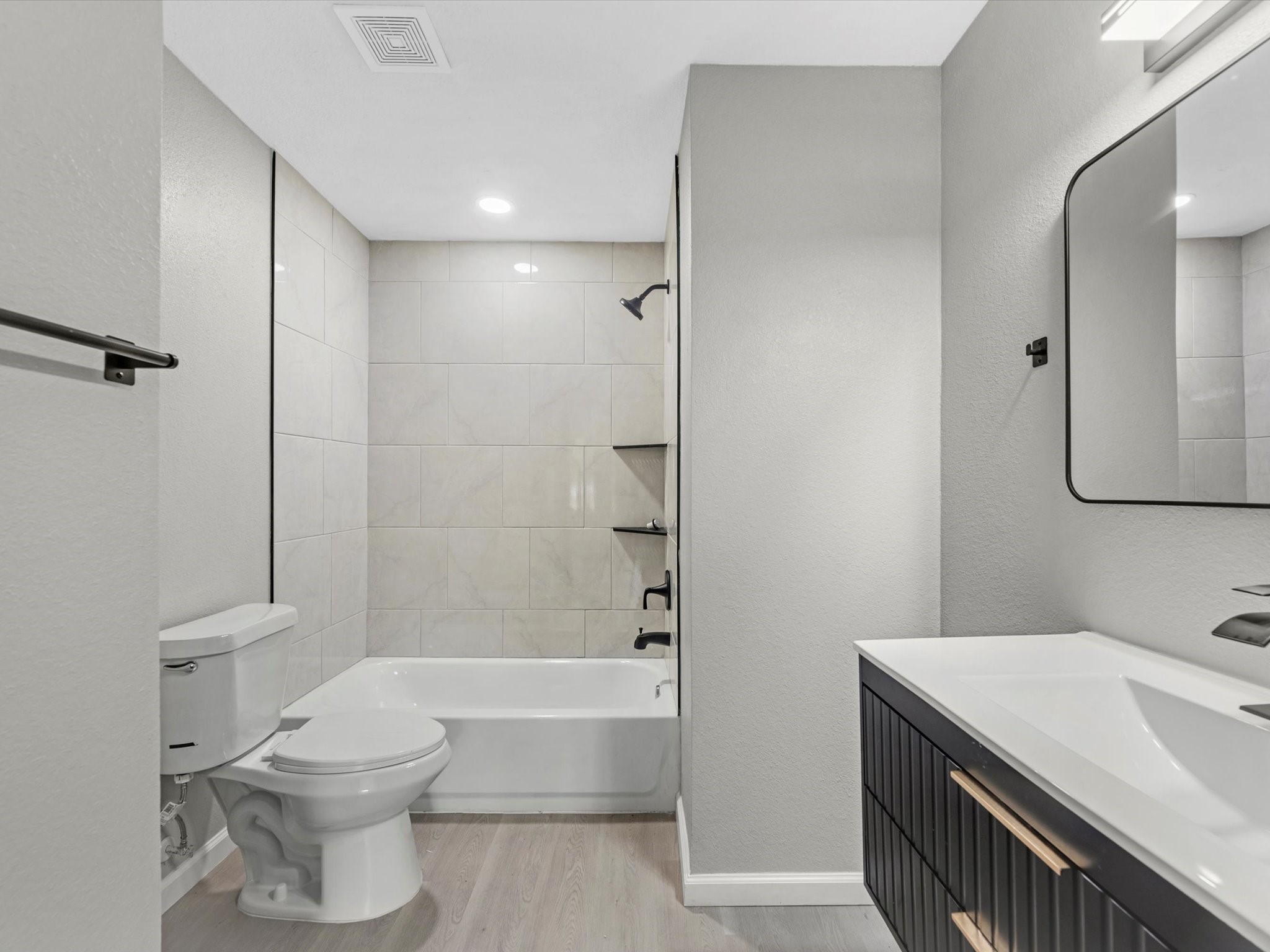 5039 Briscoe Street Property Photo 14