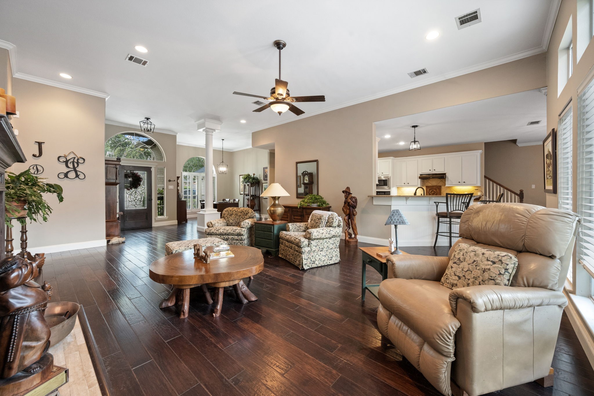 137 Dawns Edge Drive Property Photo 4