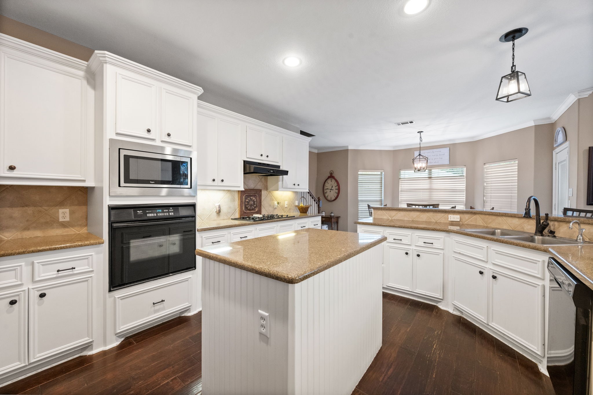 137 Dawns Edge Drive Property Photo 8
