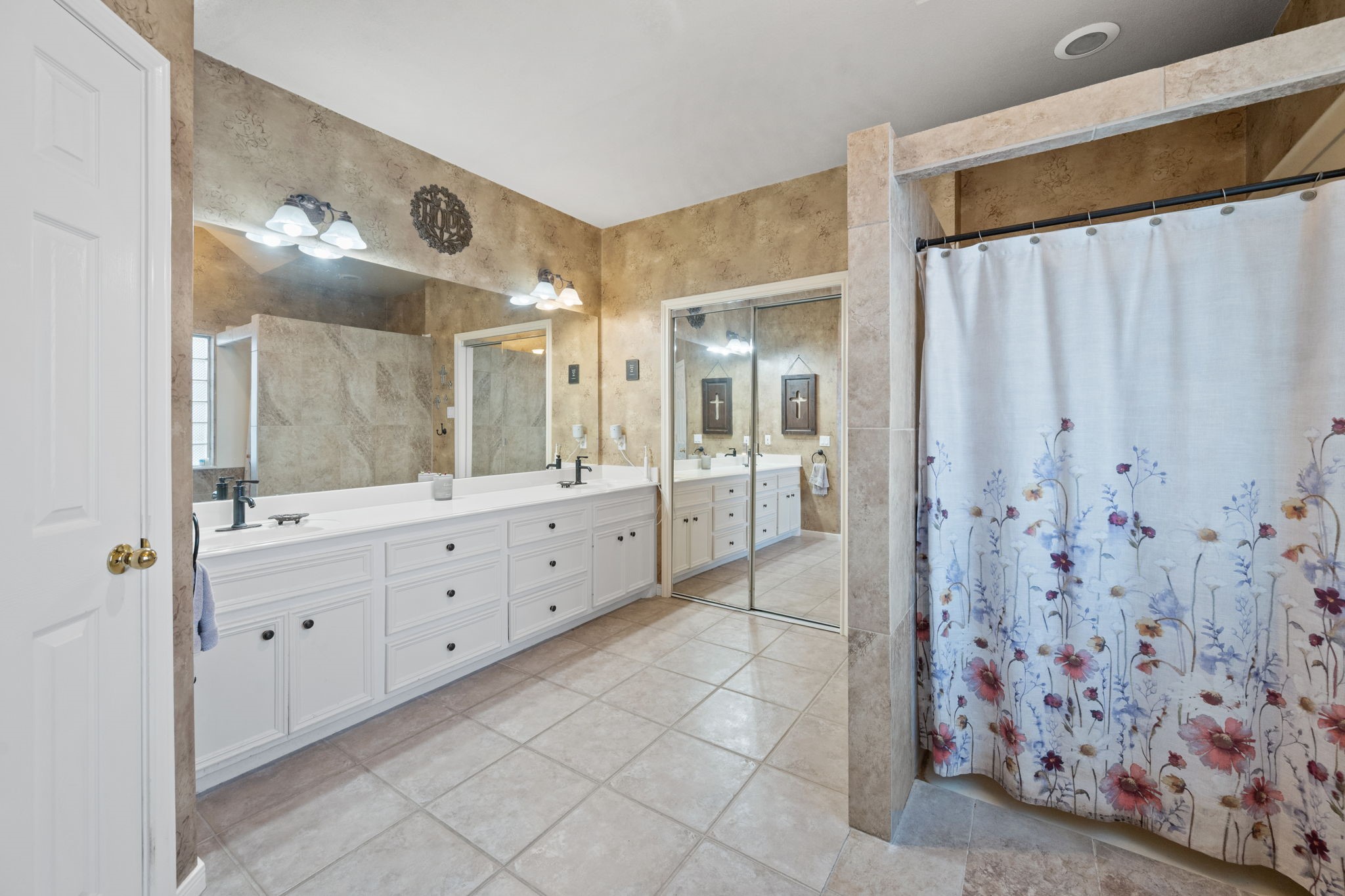137 Dawns Edge Drive Property Photo 15