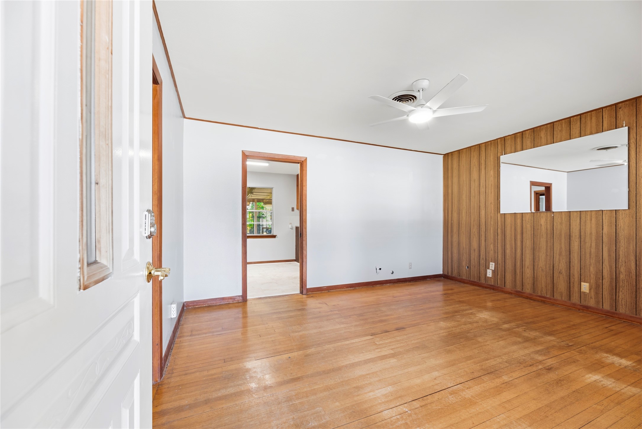 12306 Palmbeach Street Property Photo 5