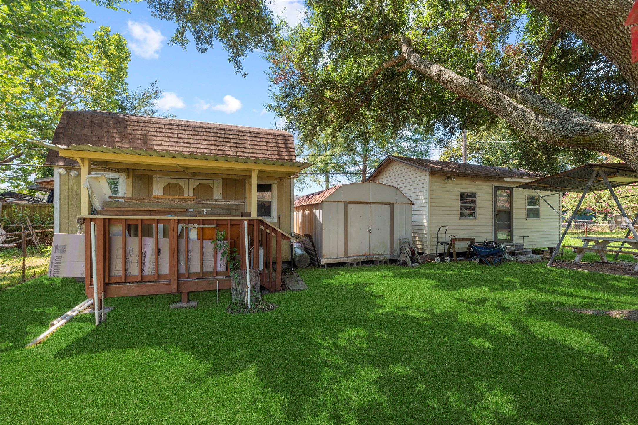 12306 Palmbeach Street Property Photo 17