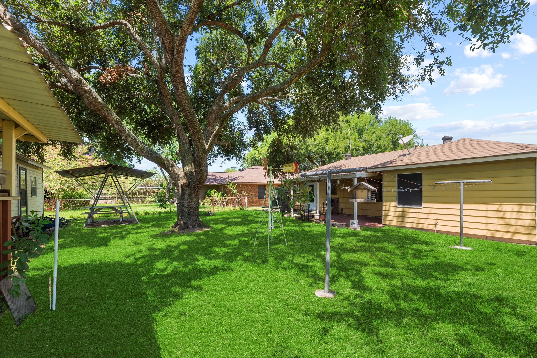 12306 Palmbeach Street Property Photo 25
