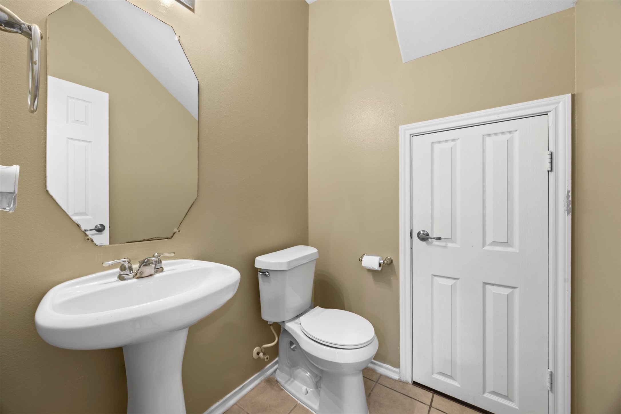 2765 Maybrook Hollow Lane Property Photo 11