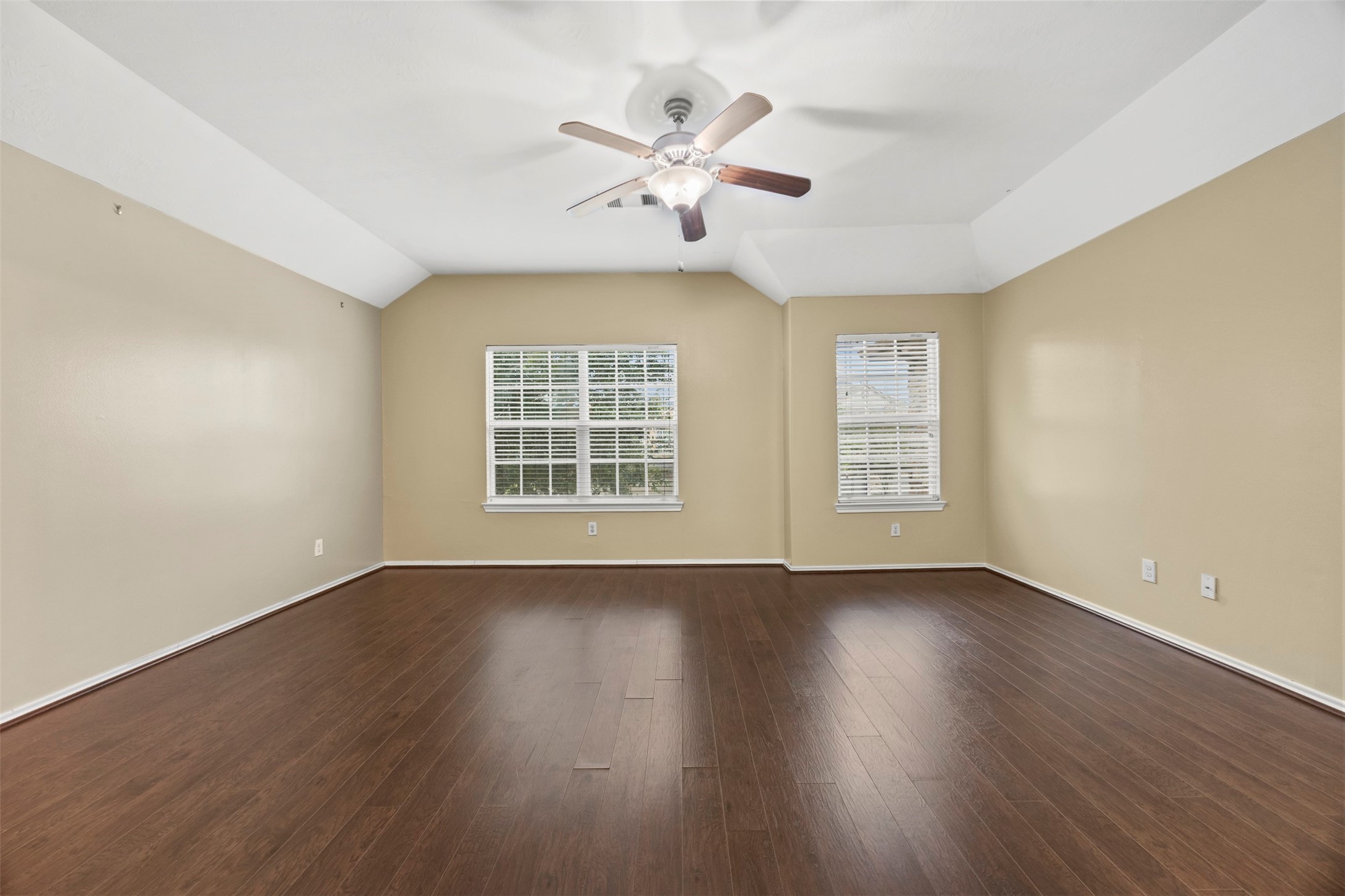2765 Maybrook Hollow Lane Property Photo 12