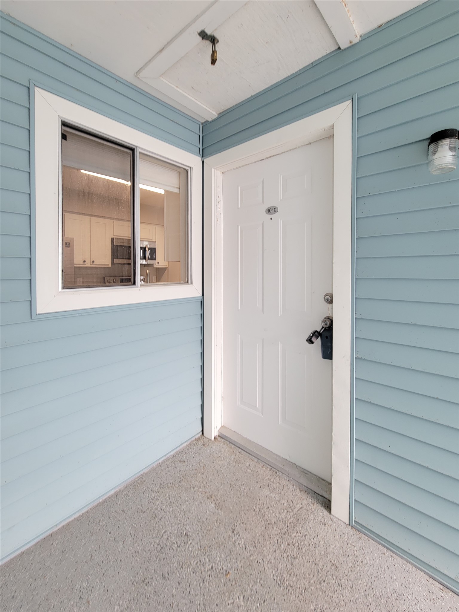 18617 Egret Bay 1010 Property Photo 3