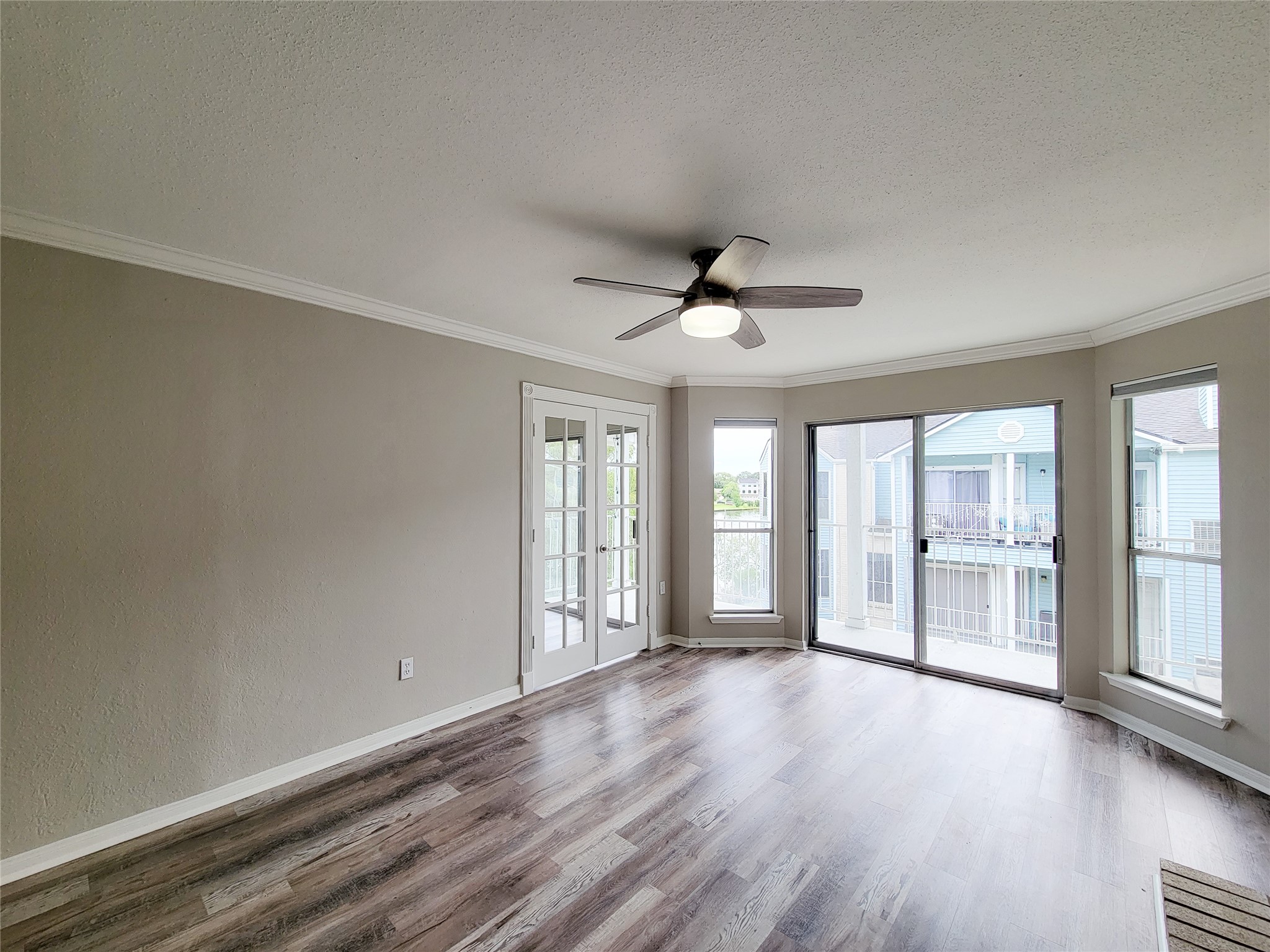 18617 Egret Bay 1010 Property Photo 7