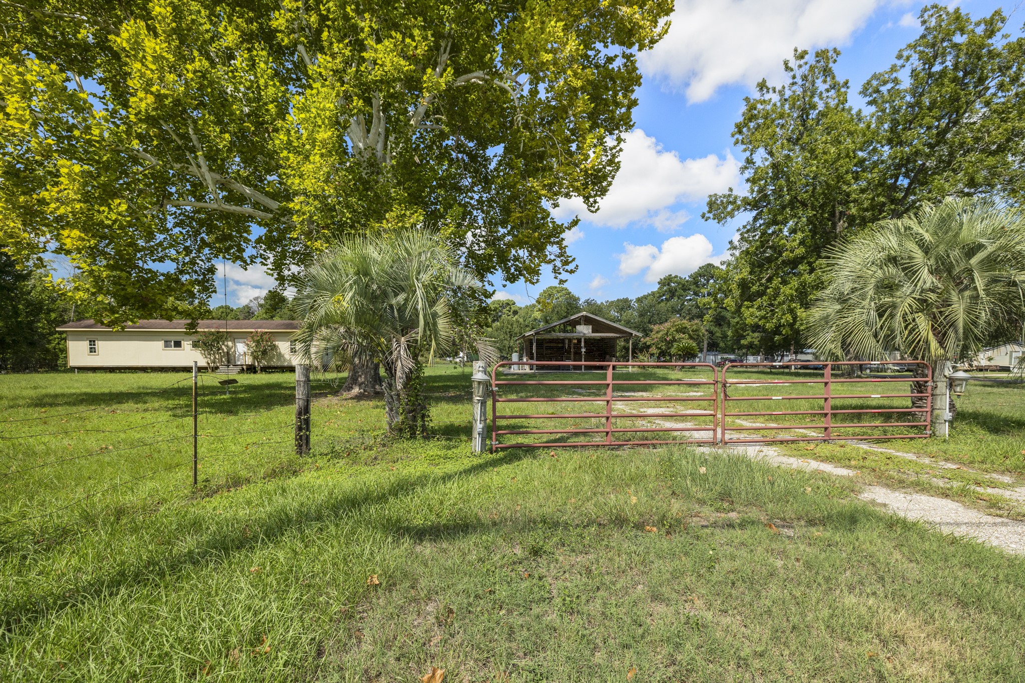 22507 Gosling Road Property Photo 7