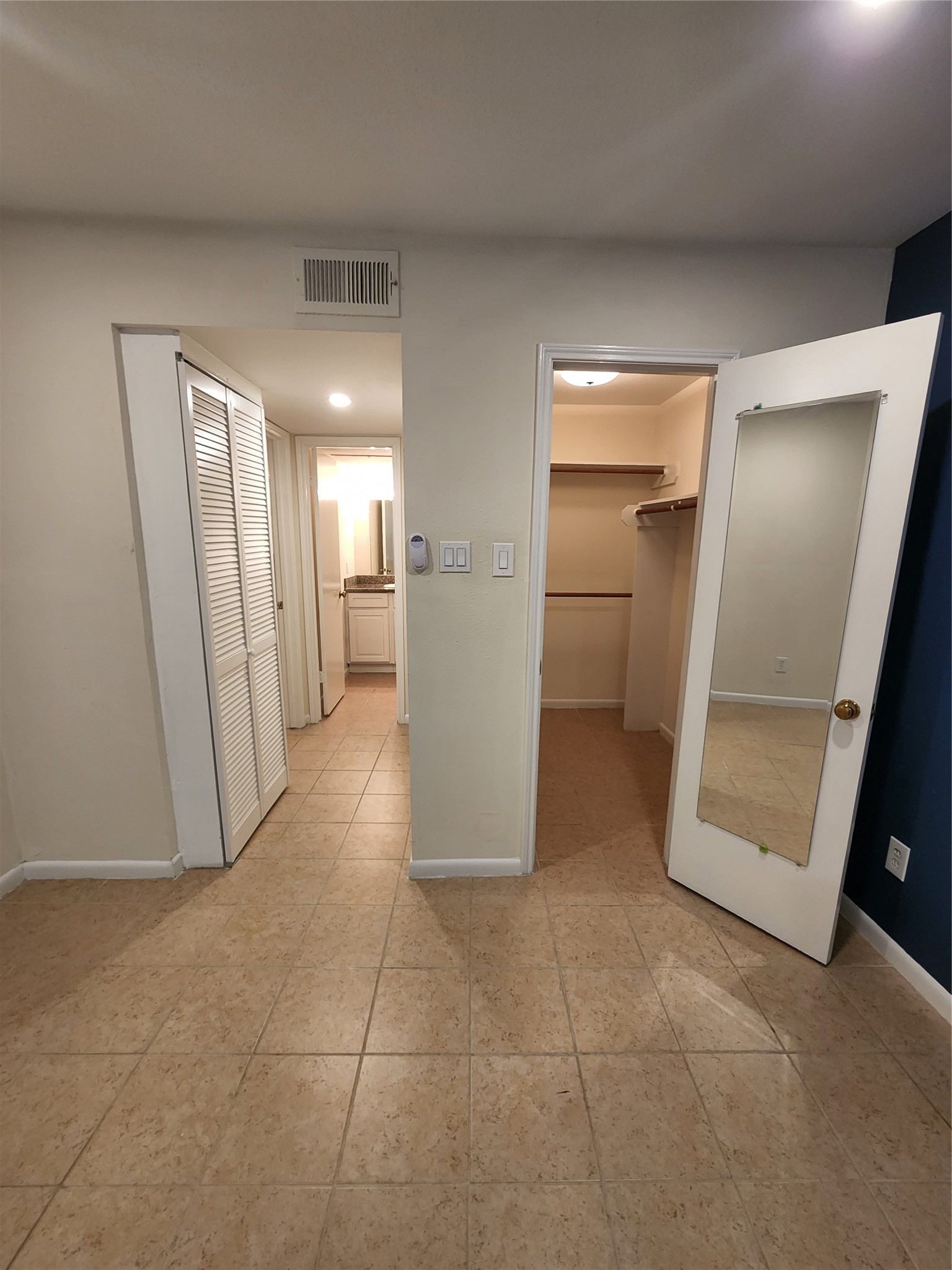 2250 Bering Drive 21 Property Photo 12