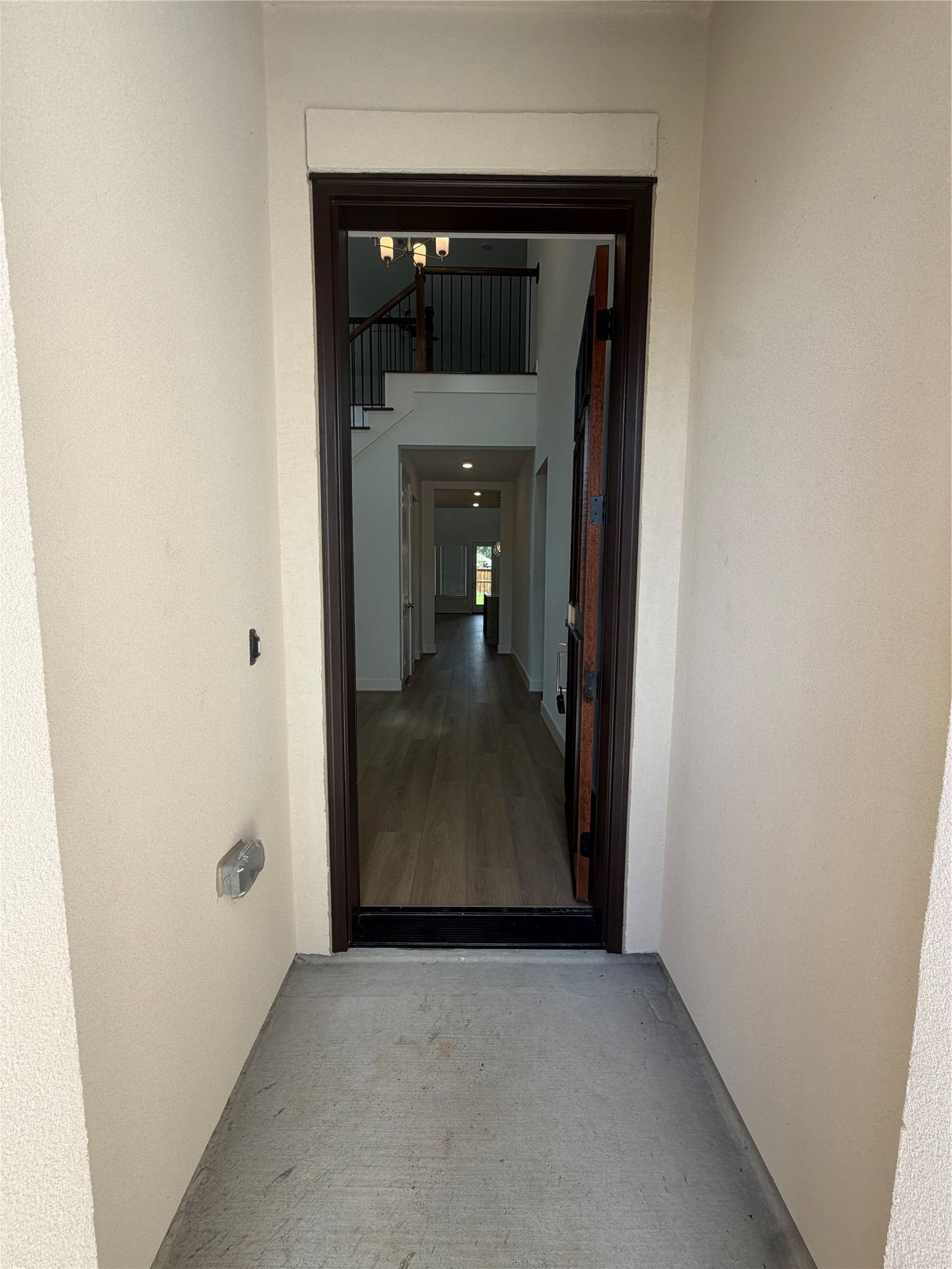 7122 Carriage Light Drive Property Photo 4