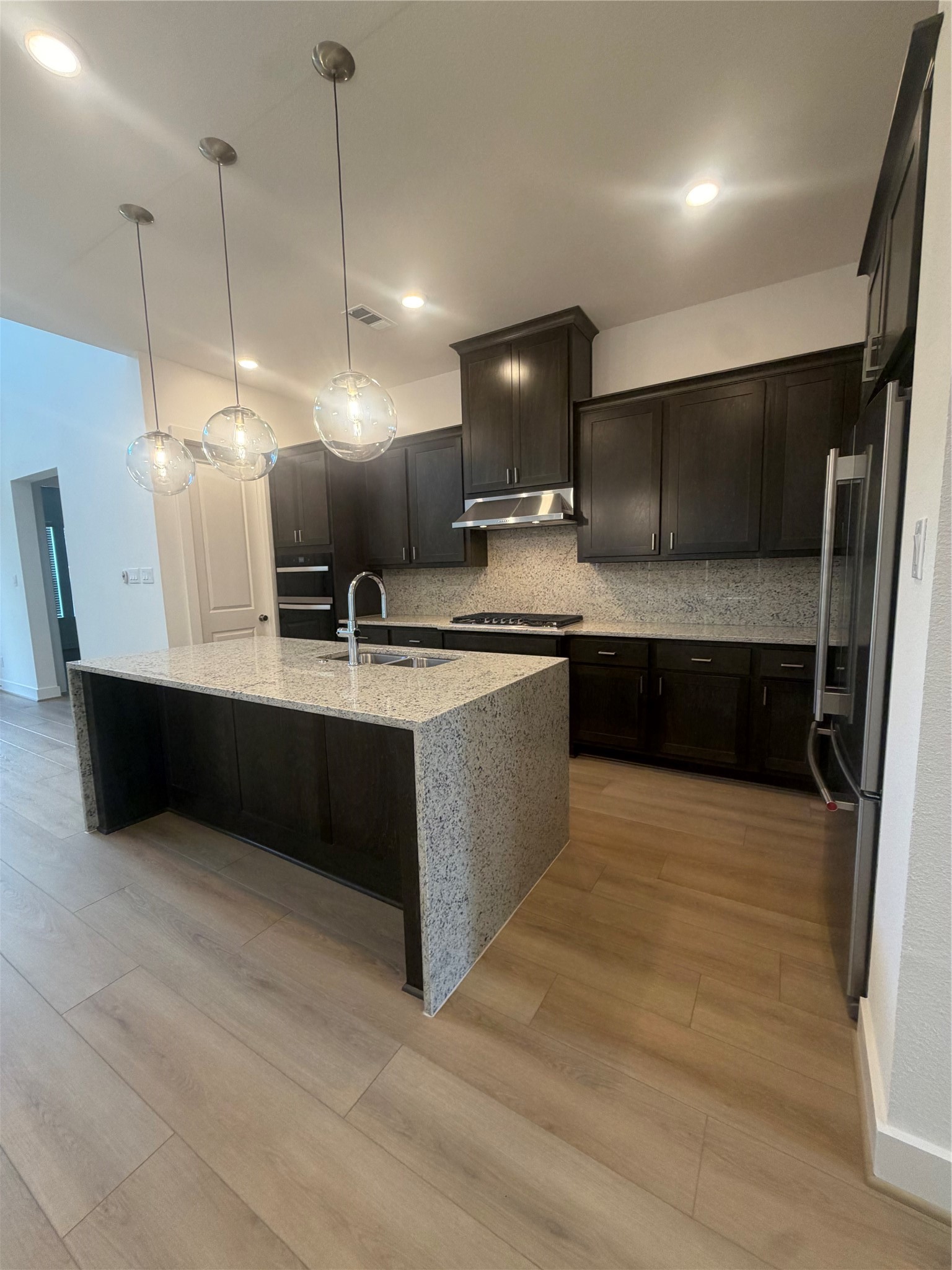 7122 Carriage Light Drive Property Photo 15