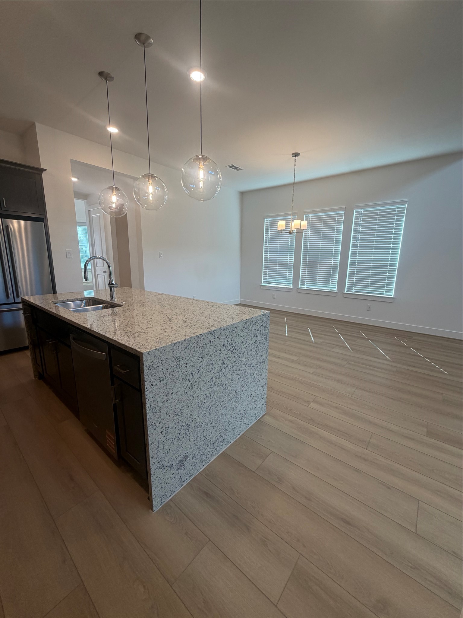7122 Carriage Light Drive Property Photo 18