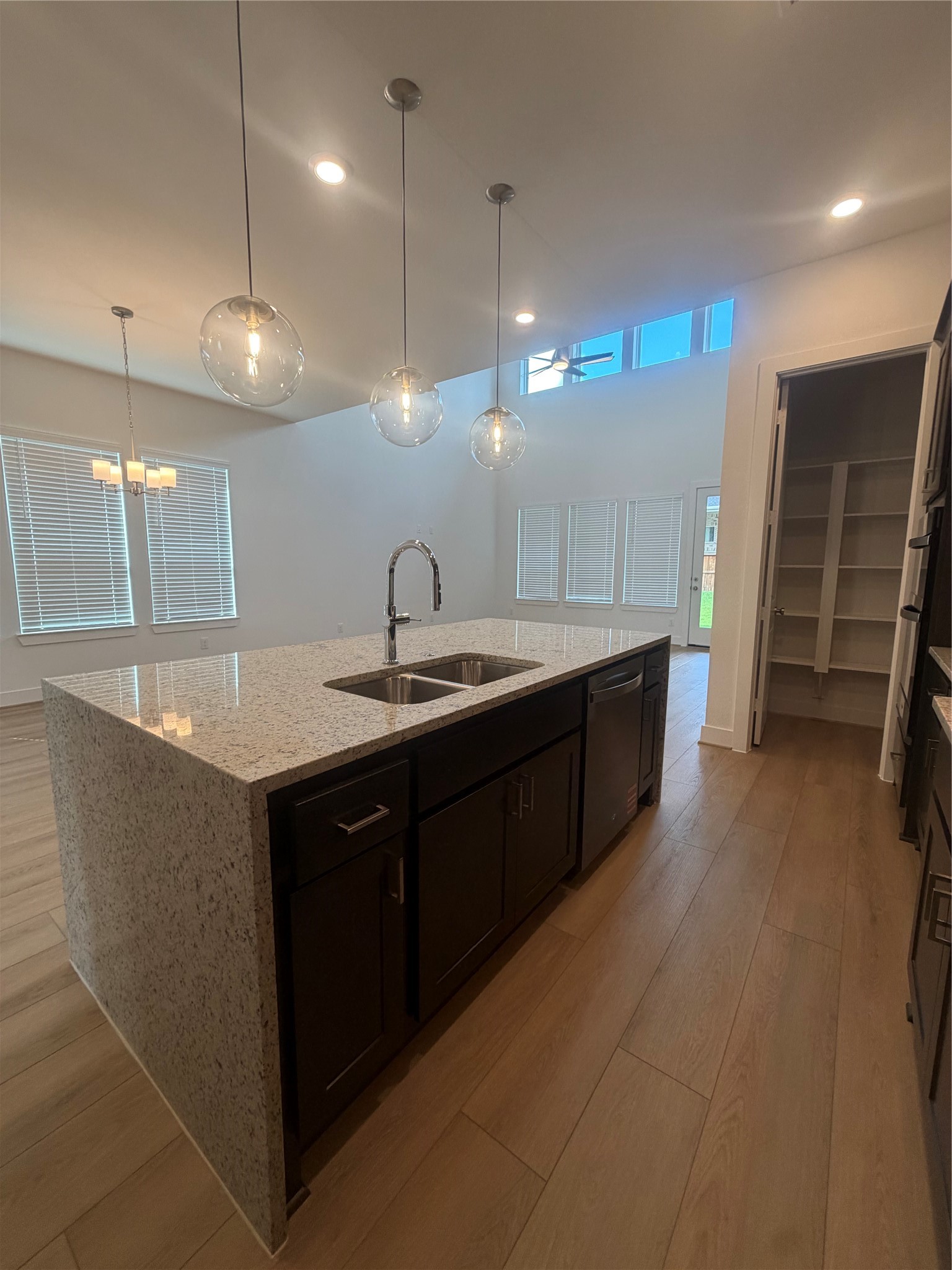 7122 Carriage Light Drive Property Photo 21