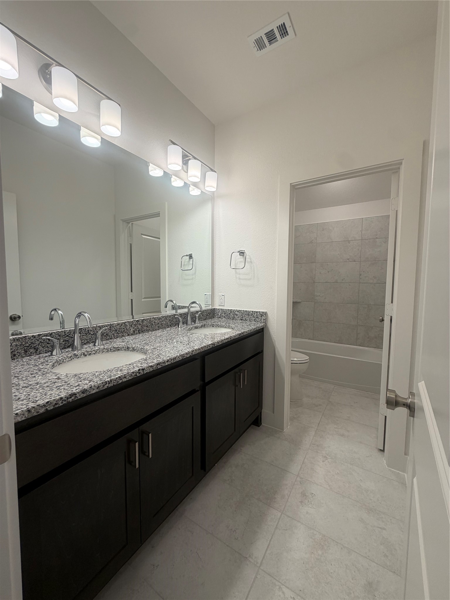 7122 Carriage Light Drive Property Photo 41