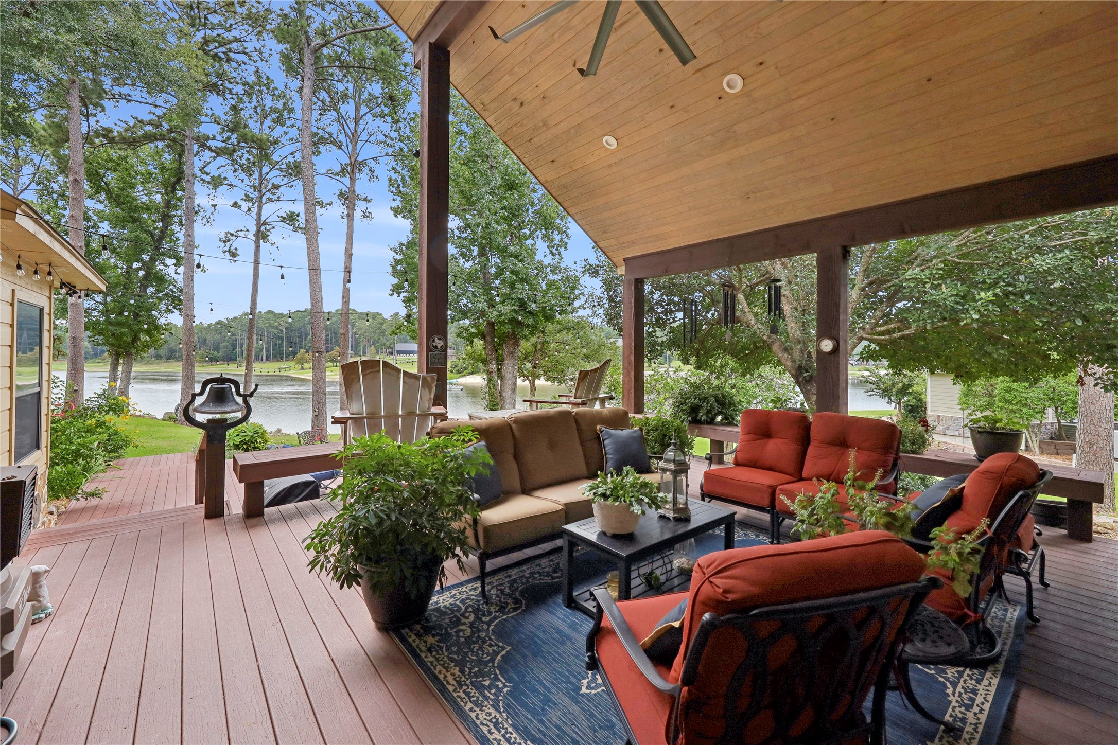 751 Lakeshore Drive Property Photo 4