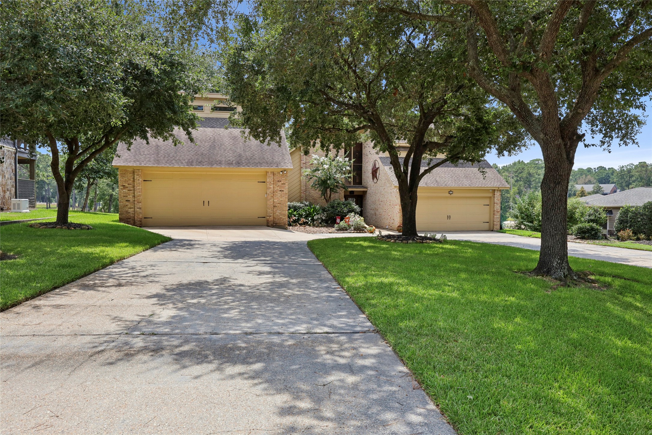 751 Lakeshore Drive Property Photo 9