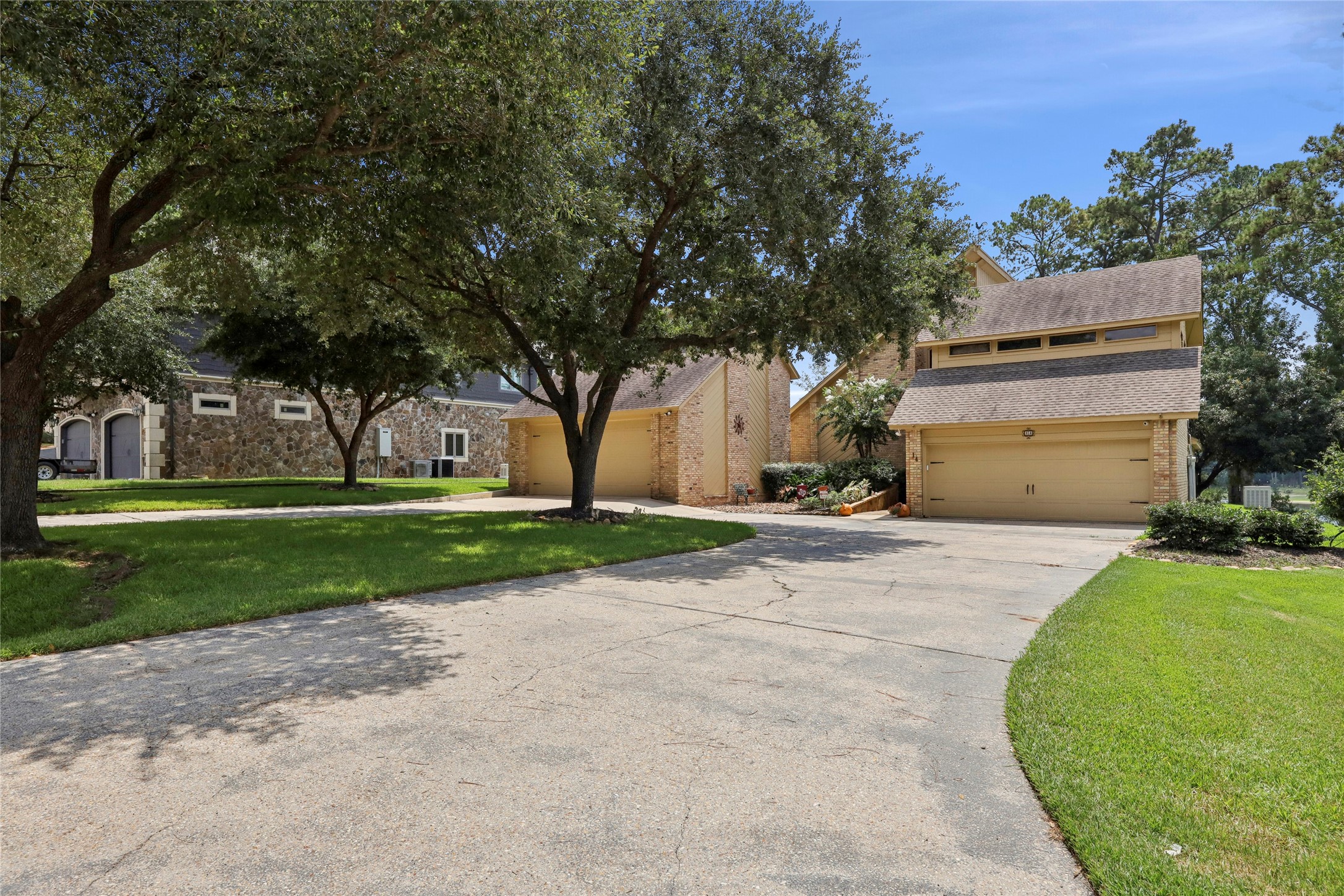 751 Lakeshore Drive Property Photo 10