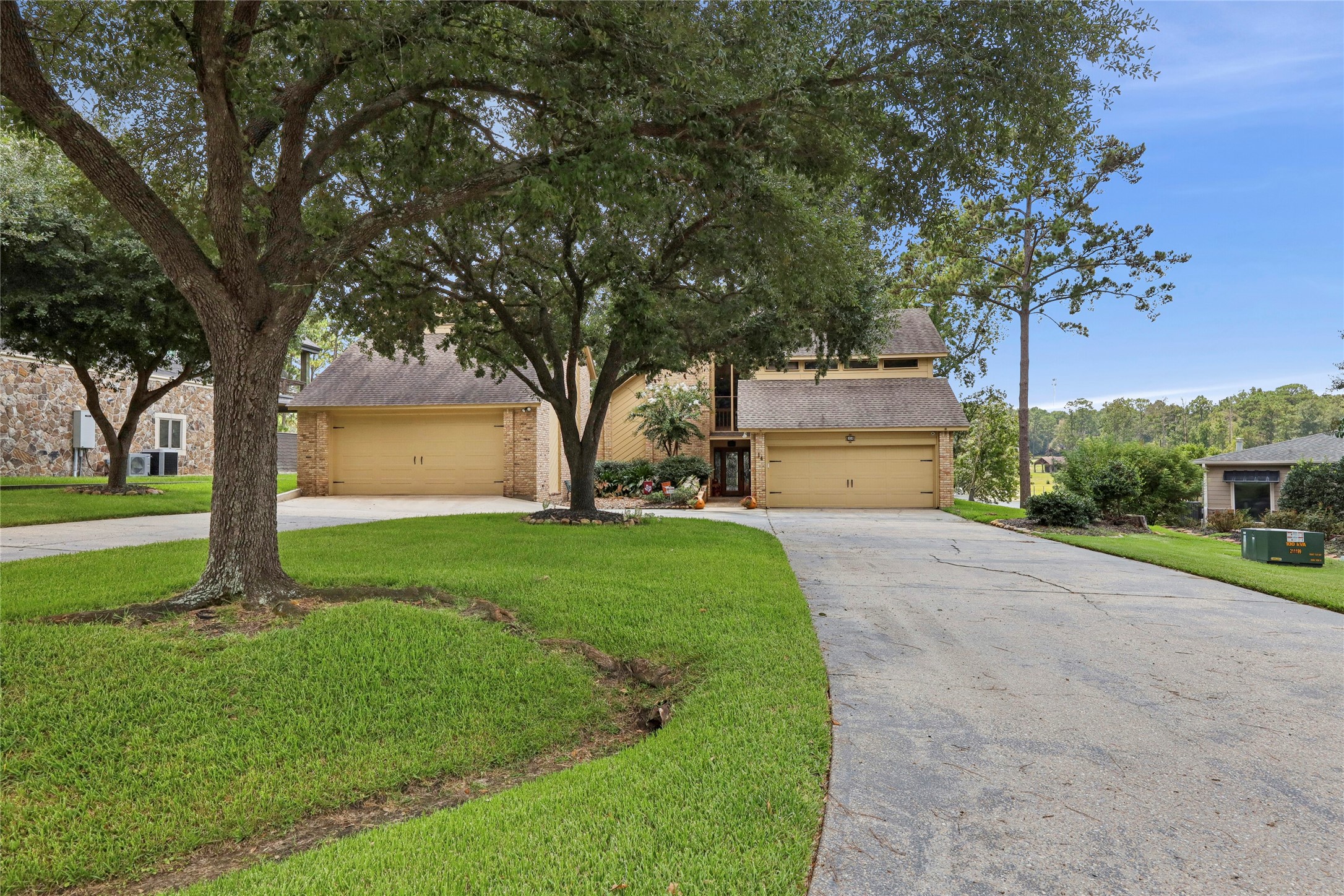 751 Lakeshore Drive Property Photo 13