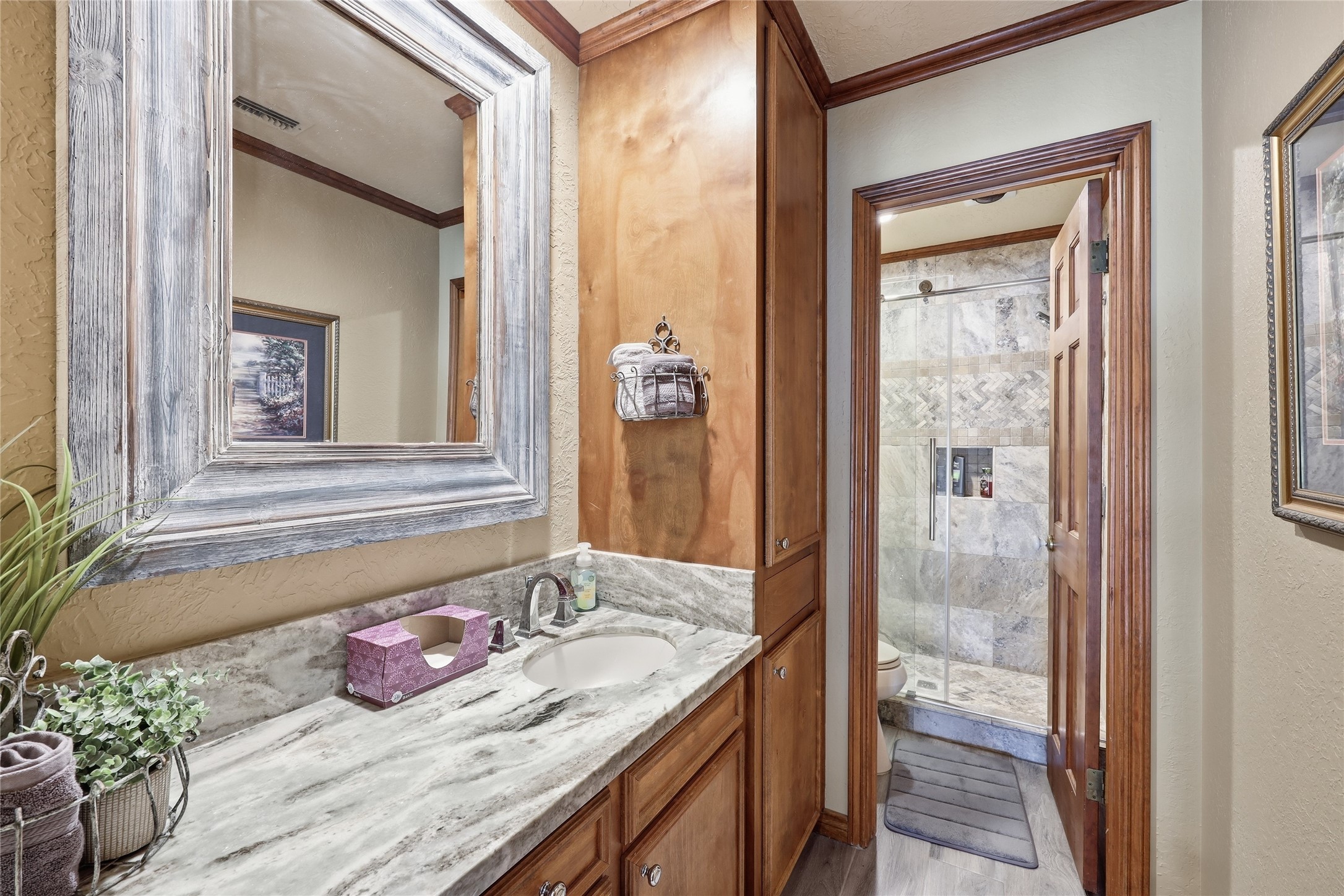 751 Lakeshore Drive Property Photo 16