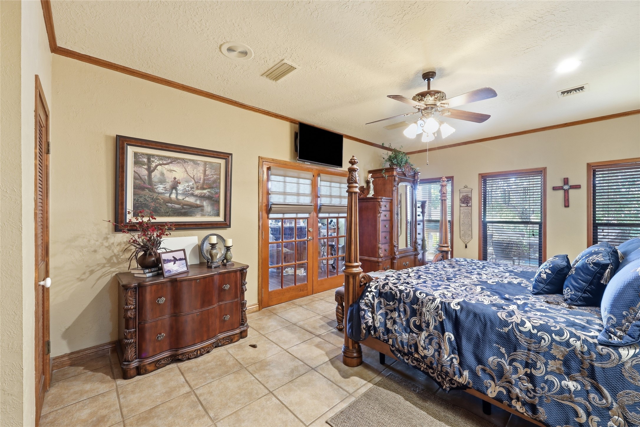 751 Lakeshore Drive Property Photo 18