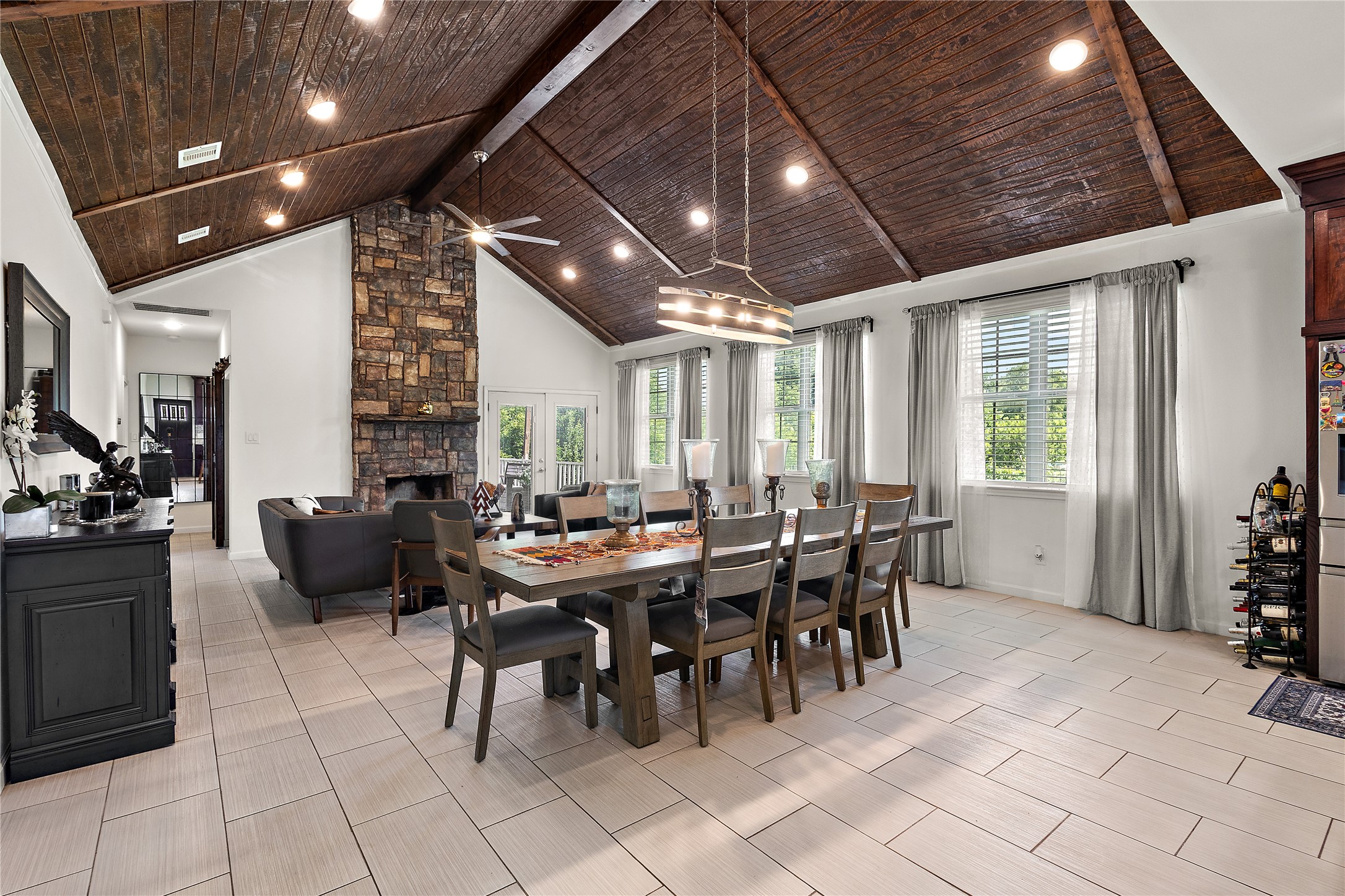 625 Pittman Road Property Photo 8