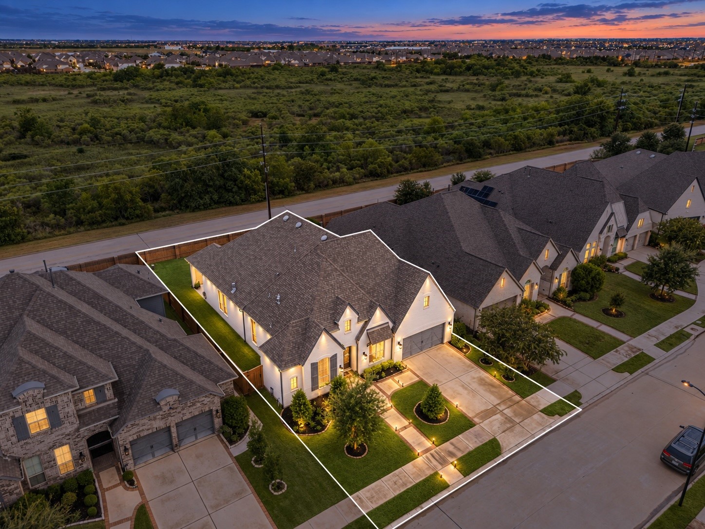 2438 Magnolia Bloom Court Property Photo 4