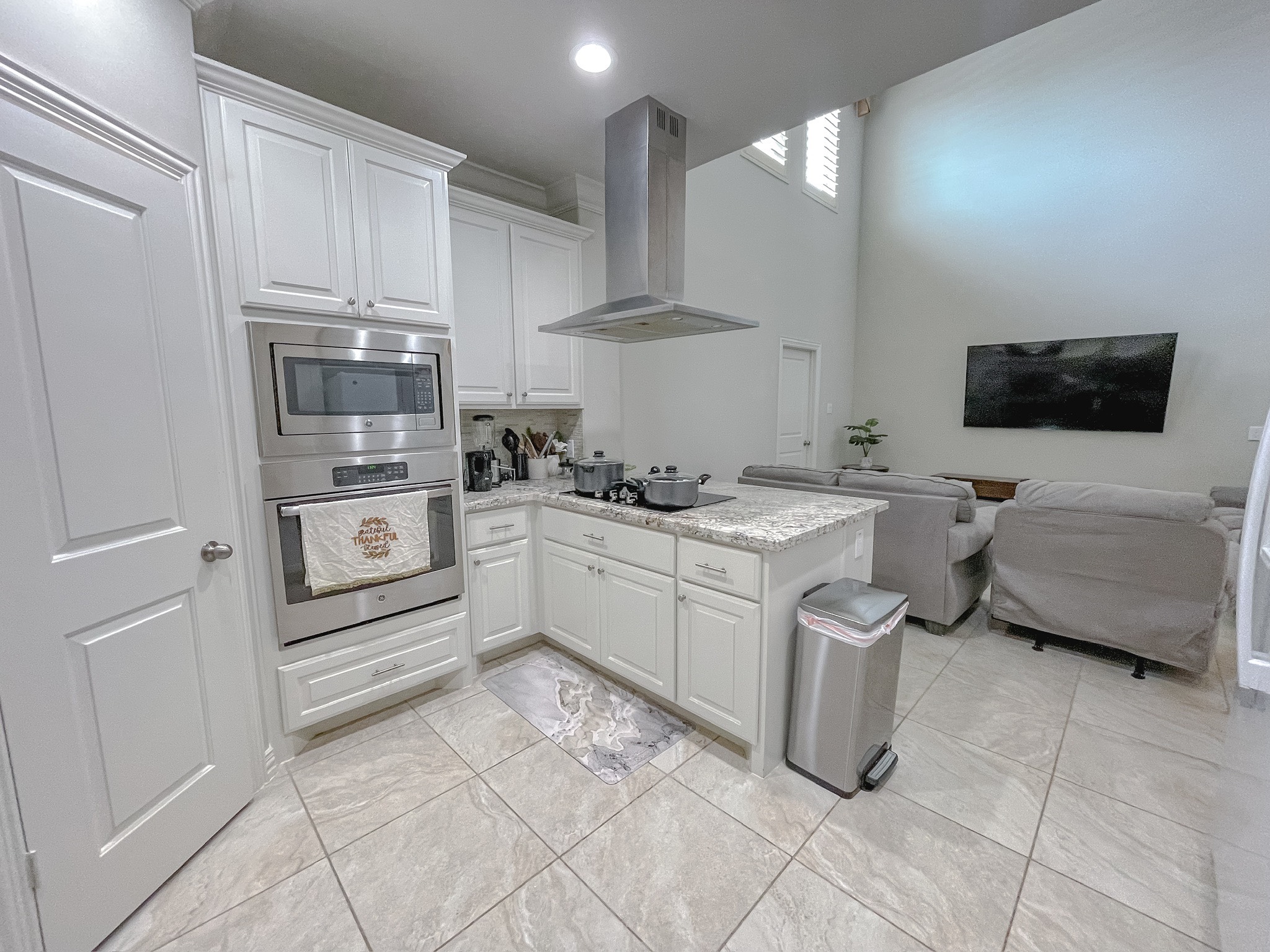 13422 Preston Cliff Court Property Photo 6