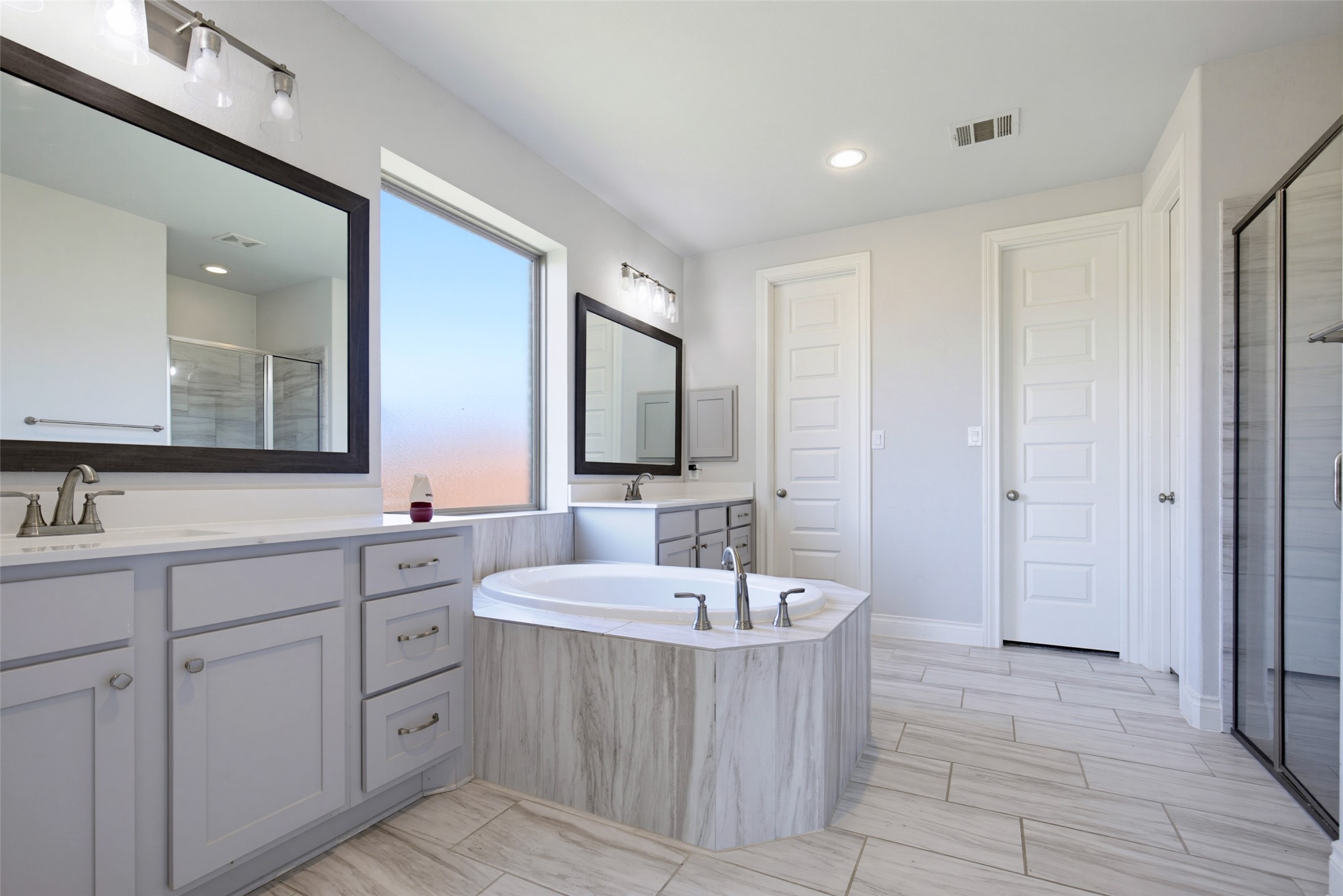 4407 Trace Court Property Photo 13