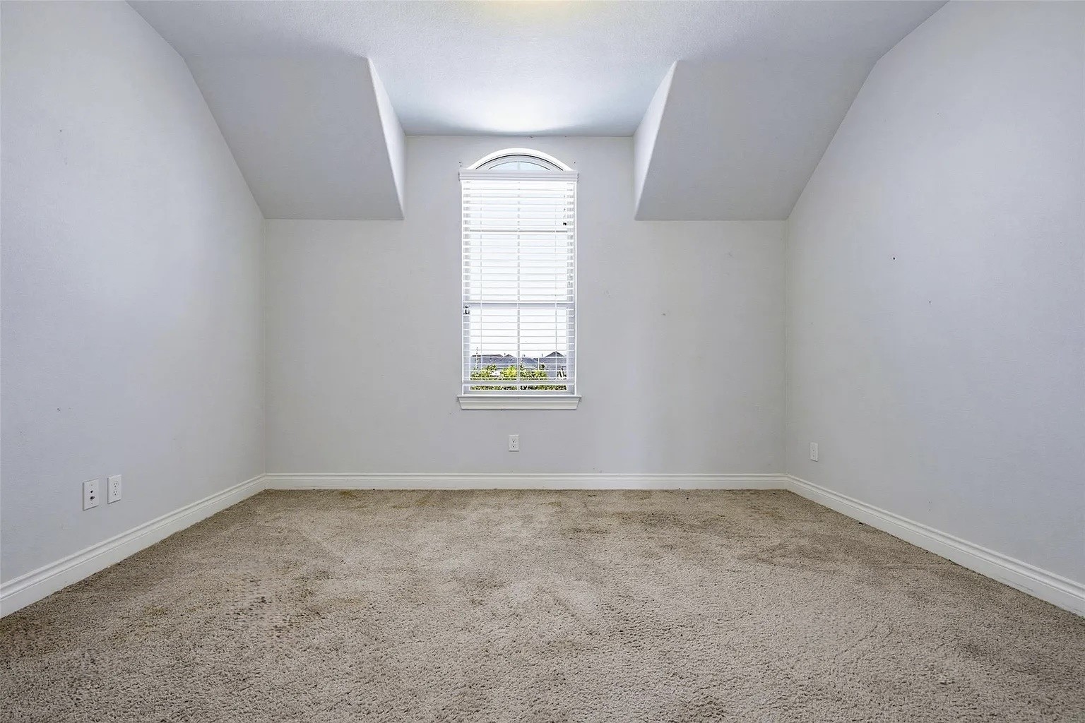 4407 Trace Court Property Photo 17