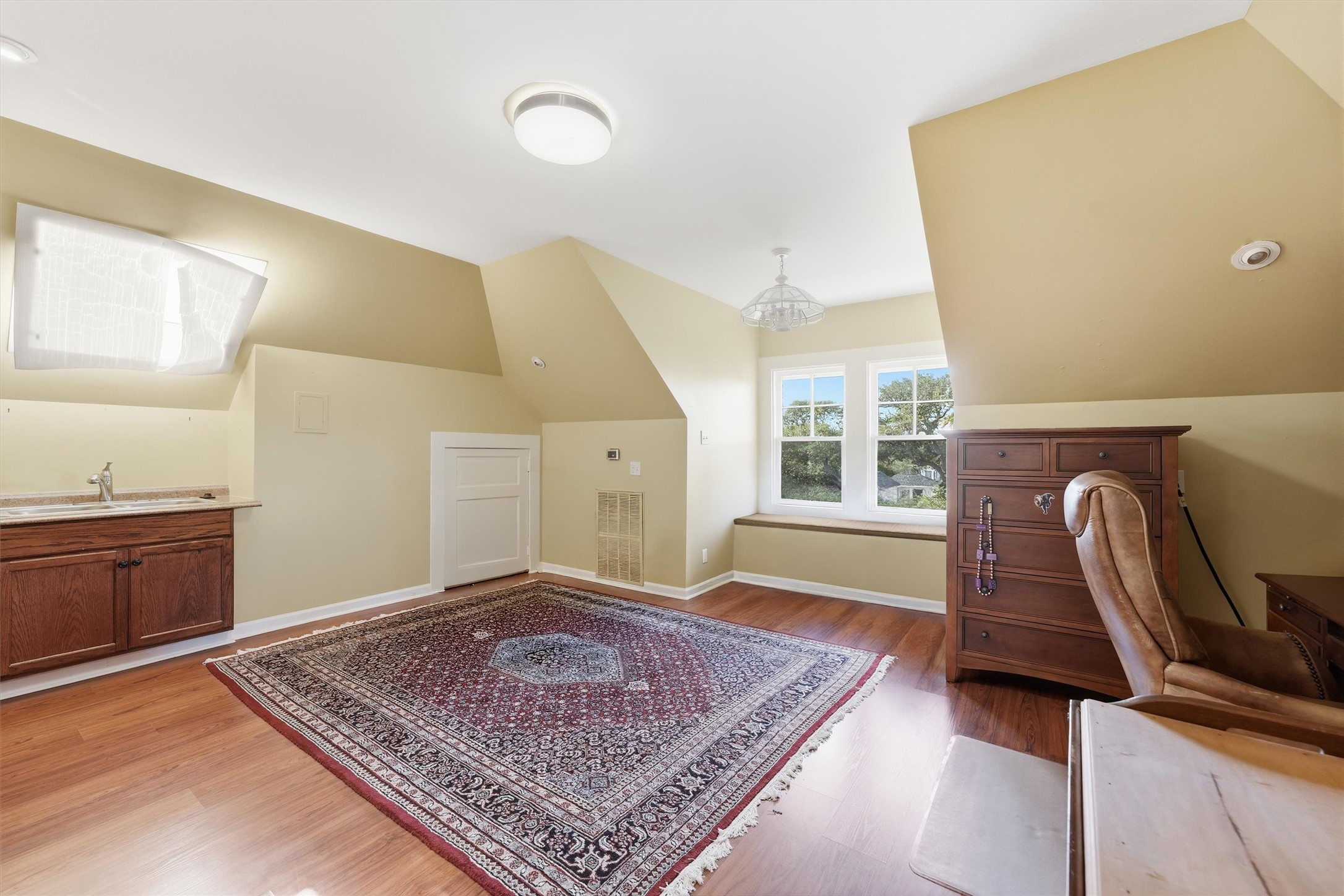3401 Avenue O Property Photo 23