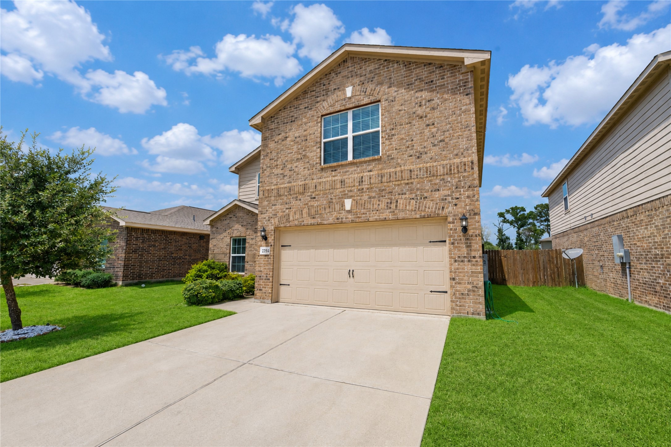 22534 Cloverland Field Drive Property Photo 2