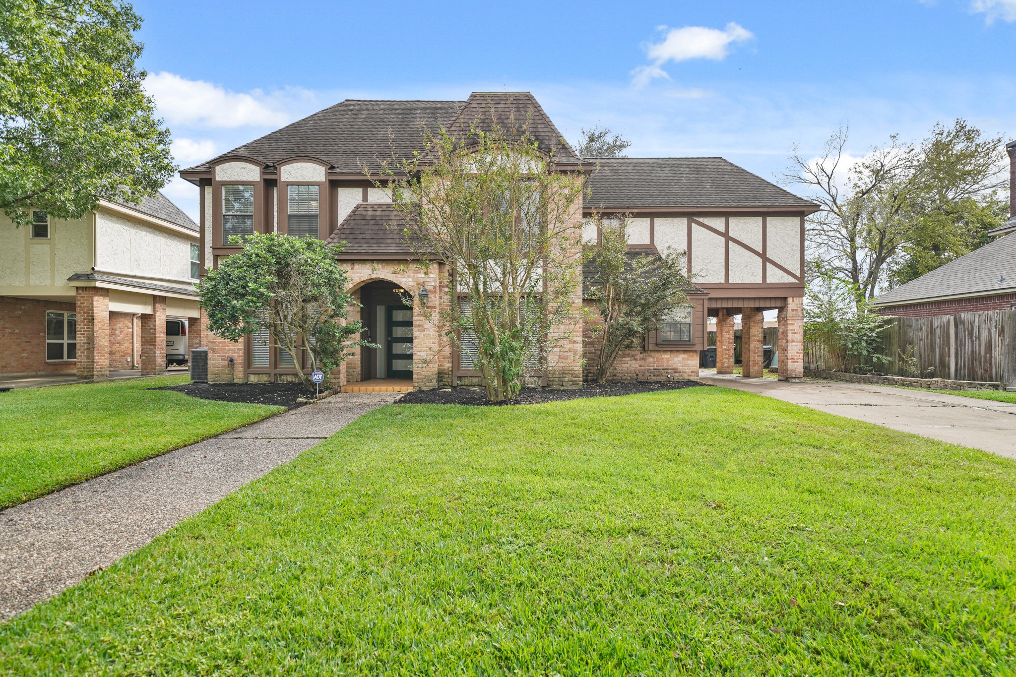 20631 Cranfield Drive Property Photo 2