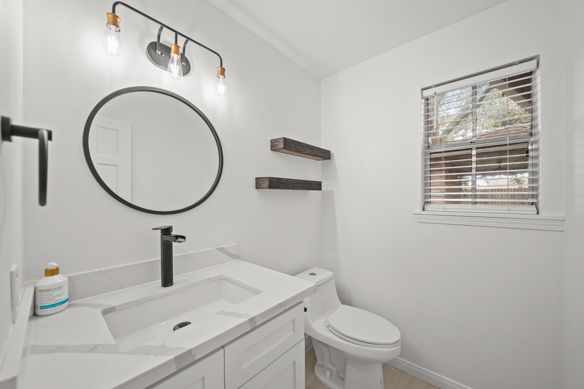 20631 Cranfield Drive Property Photo 14