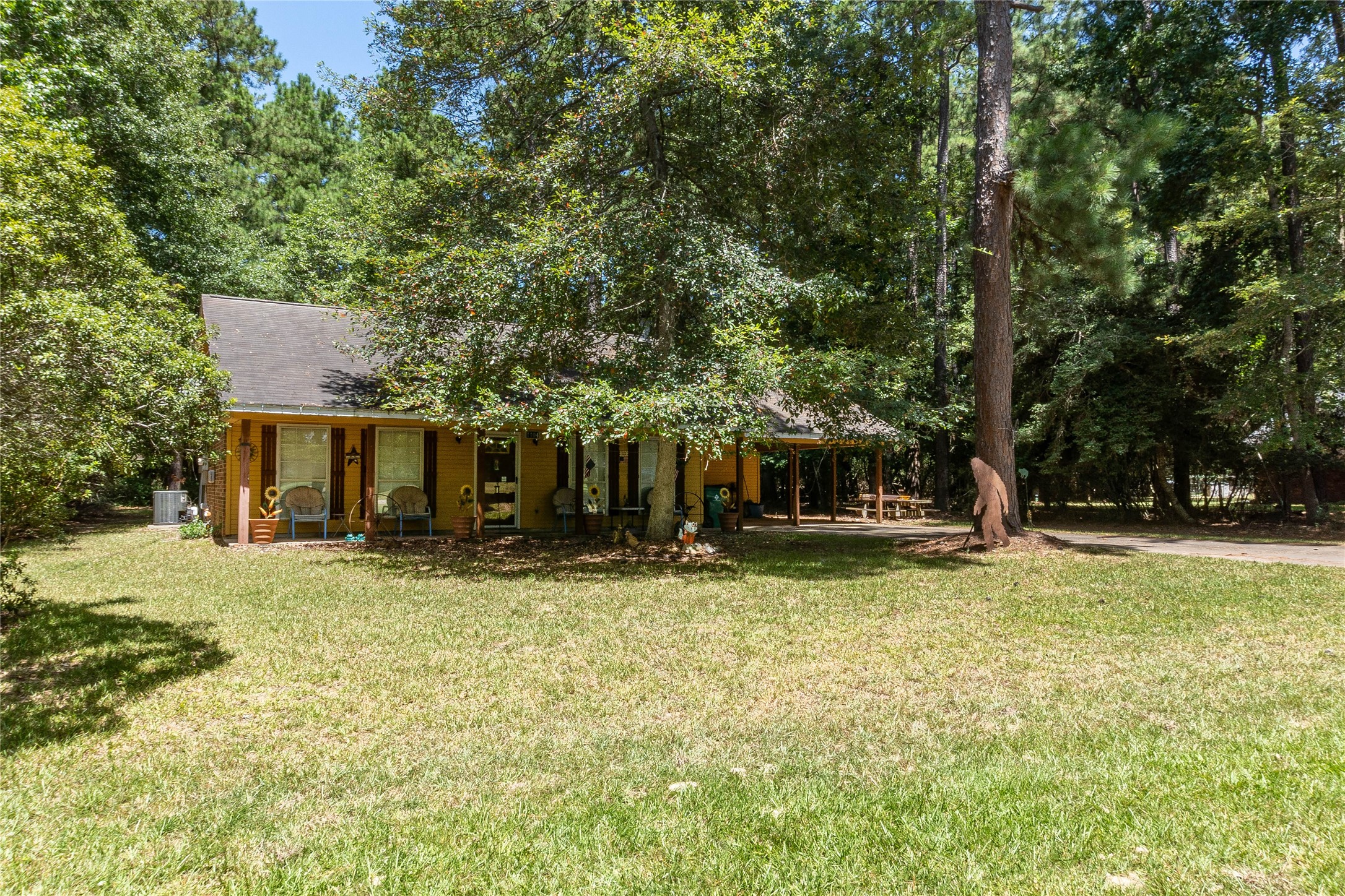 1104 Pine Property Photo 3