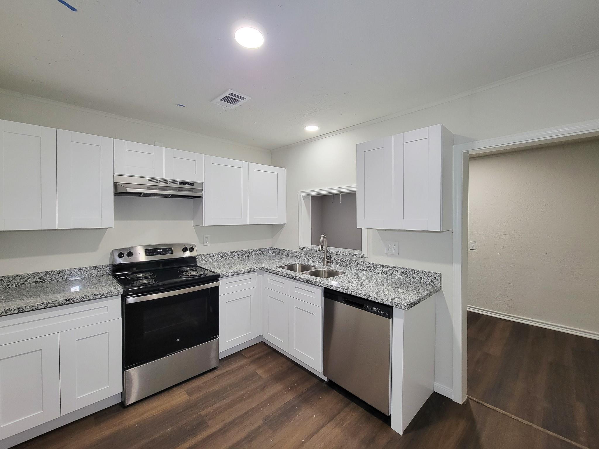 431 N Tinsley Street Property Photo 13