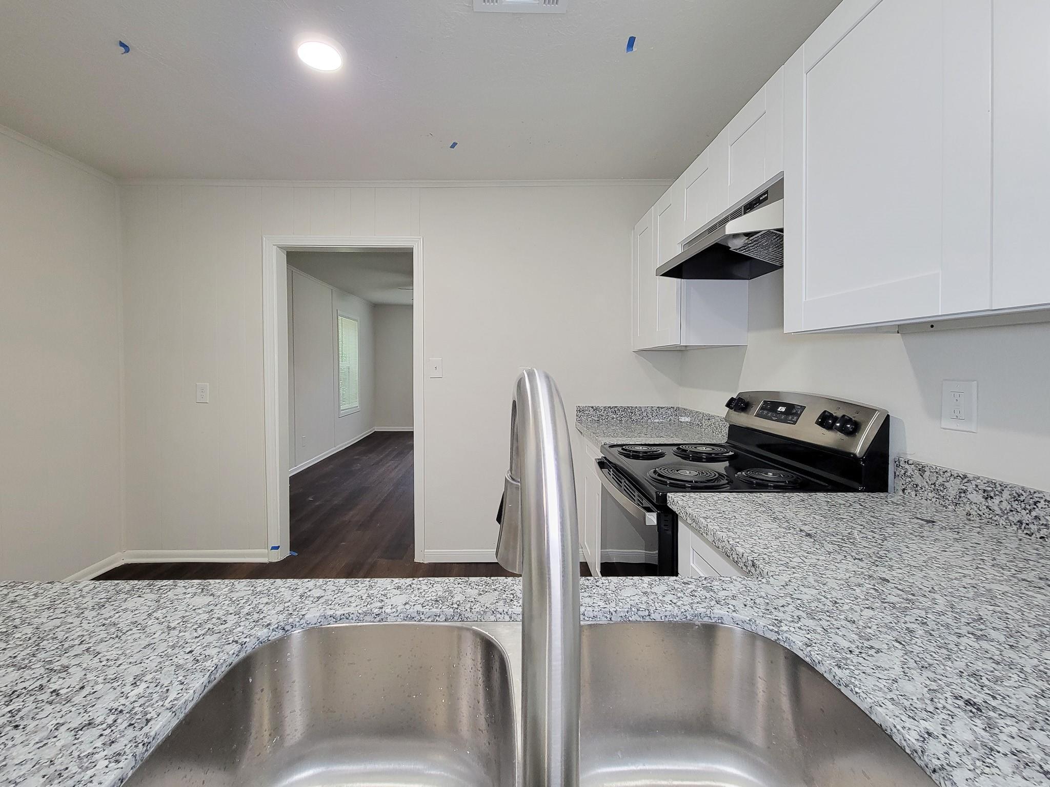 431 N Tinsley Street Property Photo 15