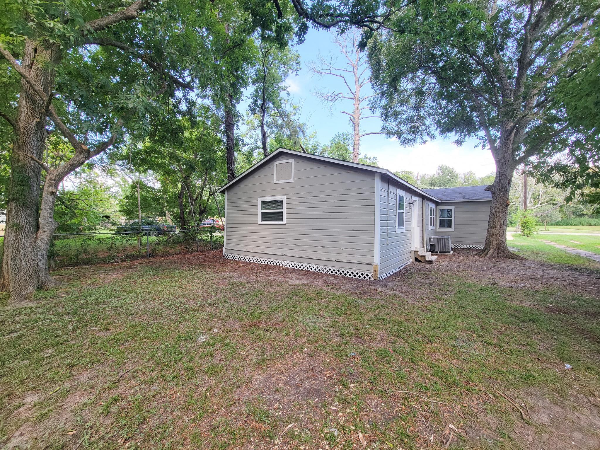 431 N Tinsley Street Property Photo 36