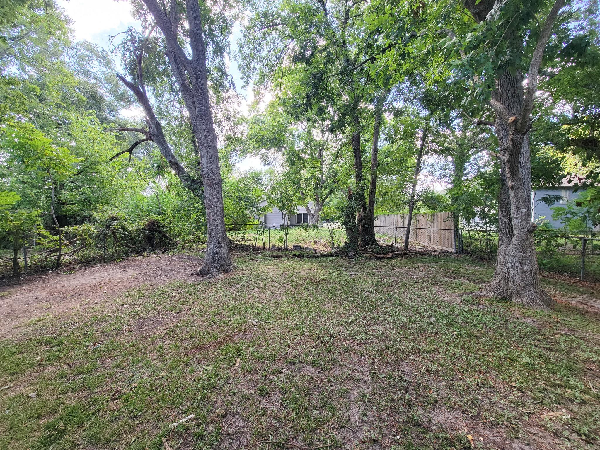 431 N Tinsley Street Property Photo 38