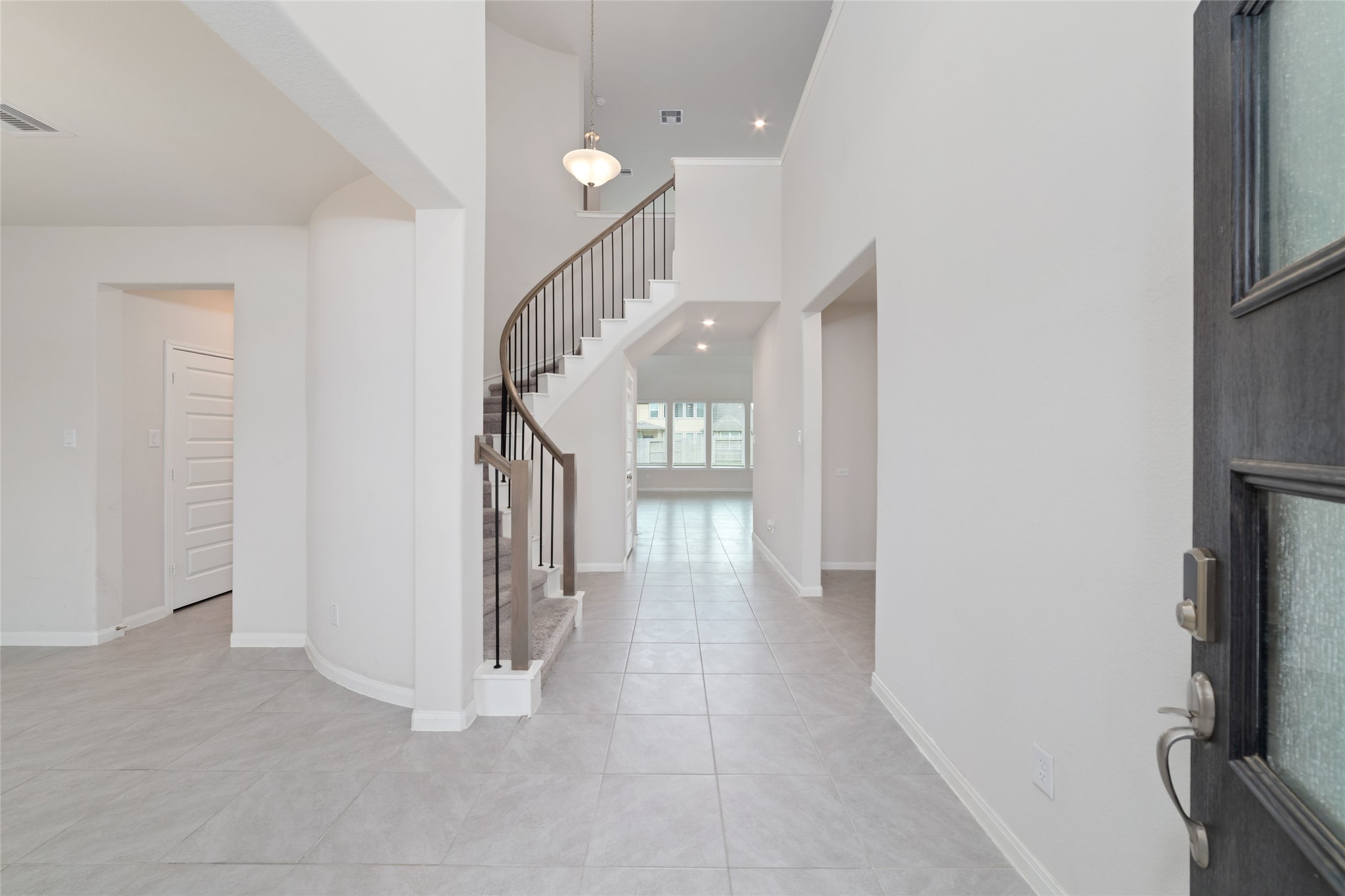 21503 Carbone Lane Property Photo 4