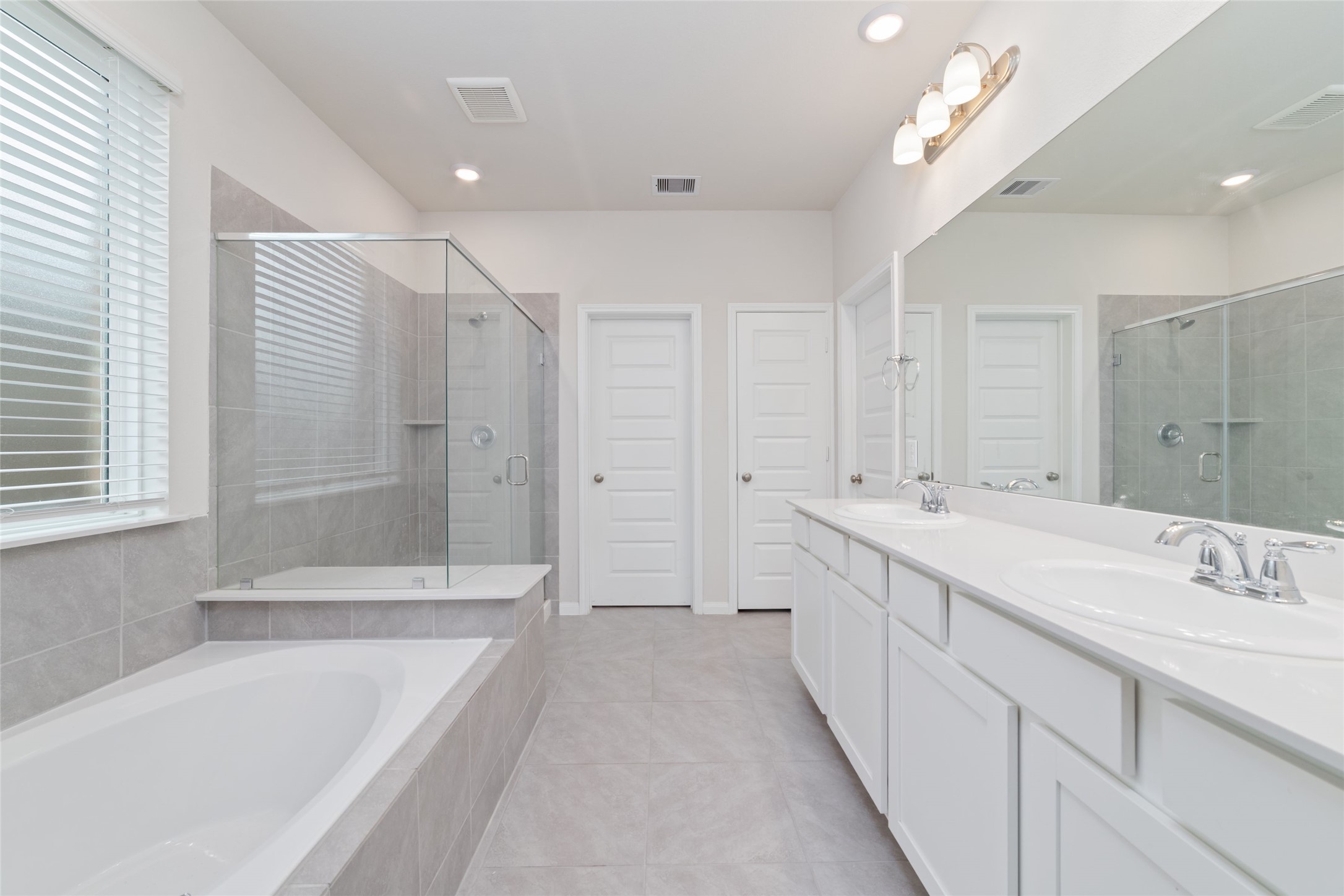 21503 Carbone Lane Property Photo 16