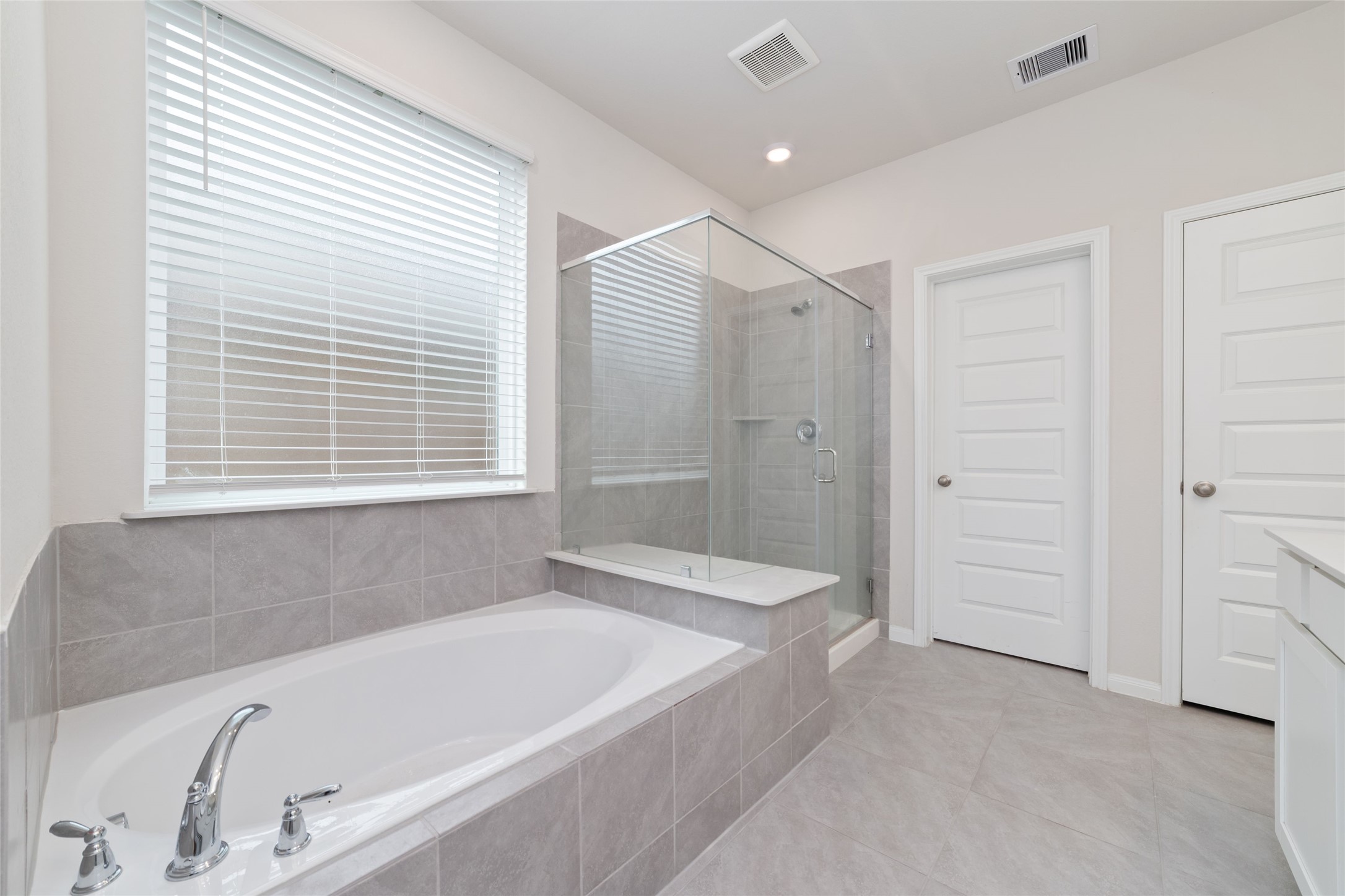 21503 Carbone Lane Property Photo 17