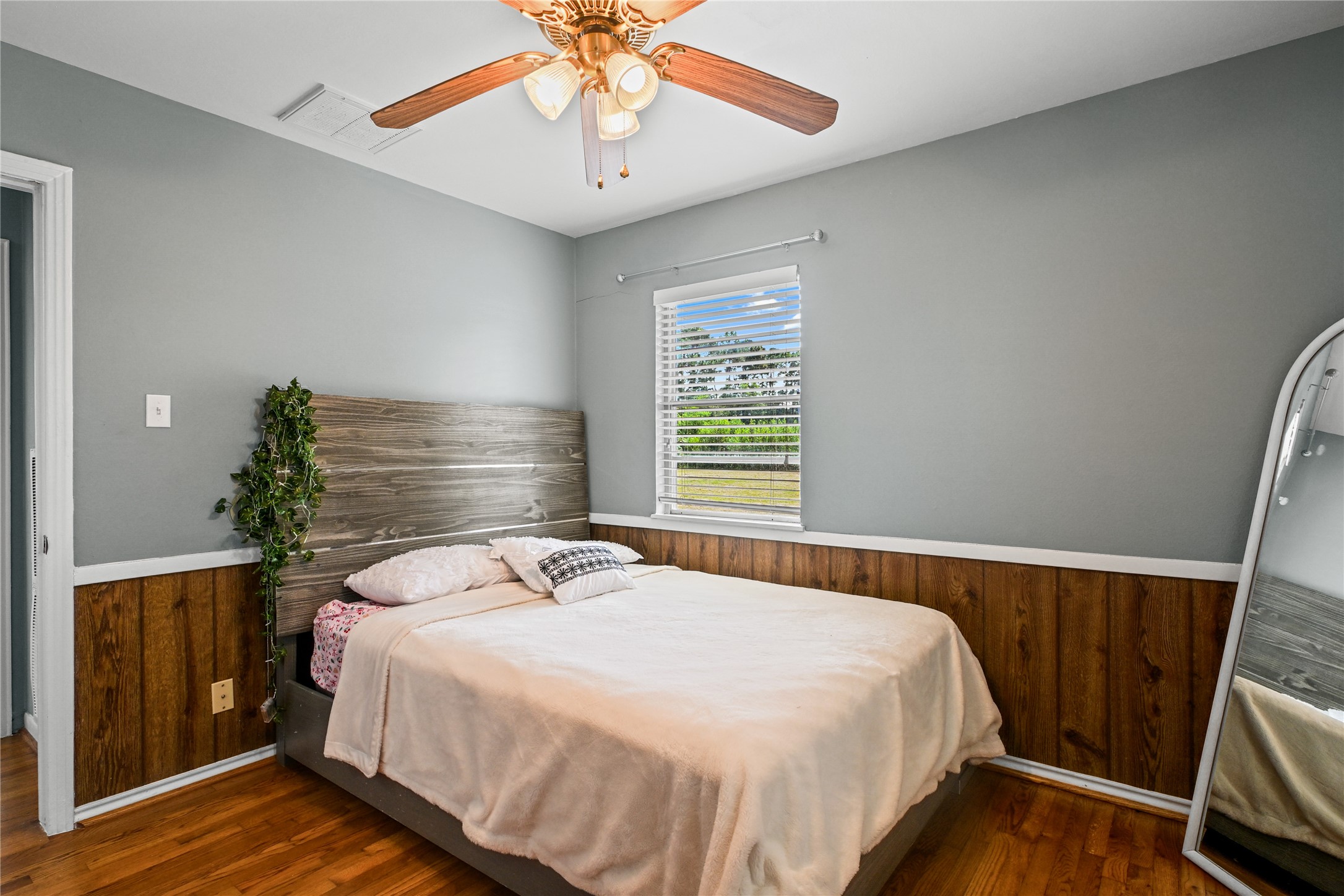 16307 Channing Way Property Photo 19