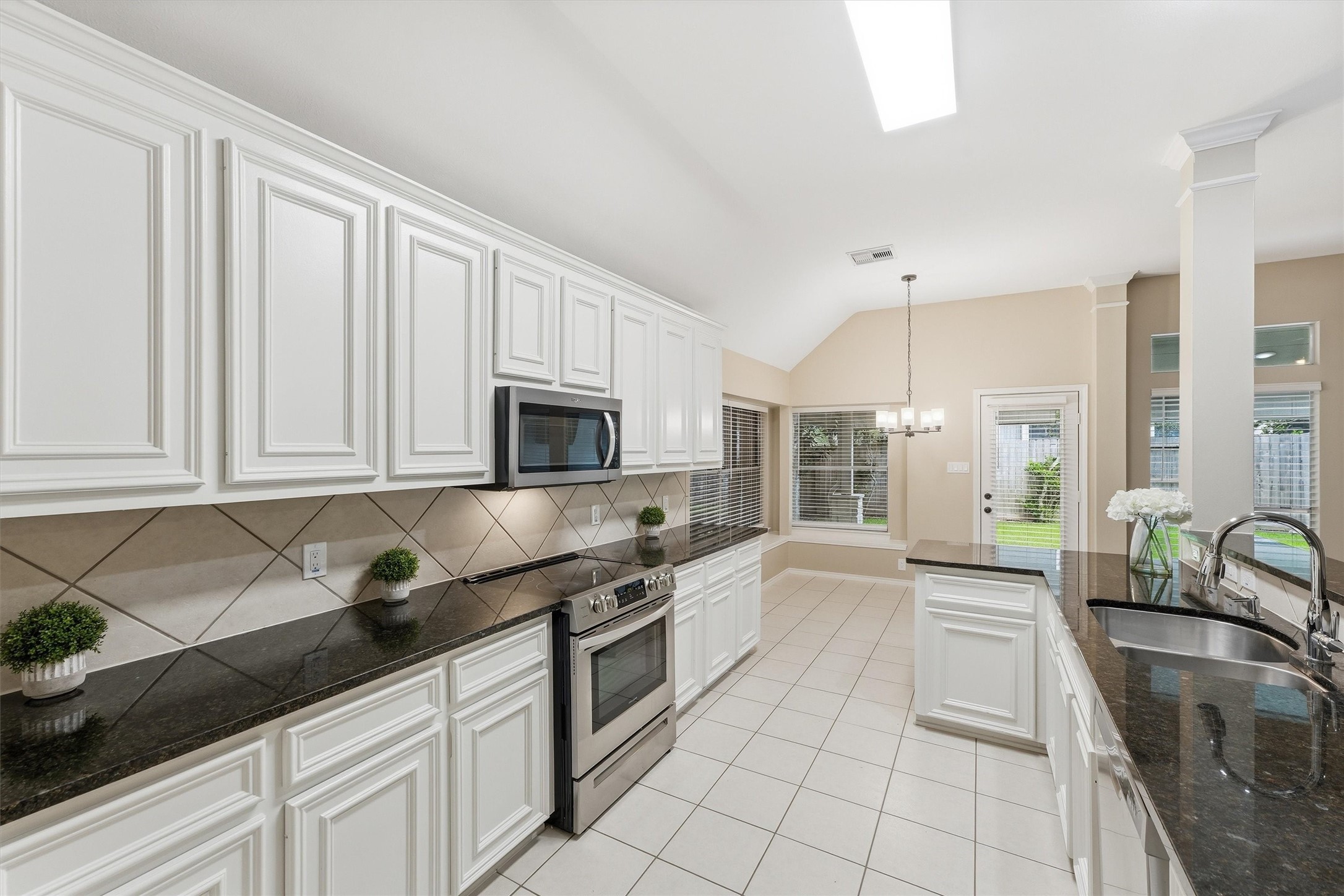 3415 Mcmahon Way Property Photo 12