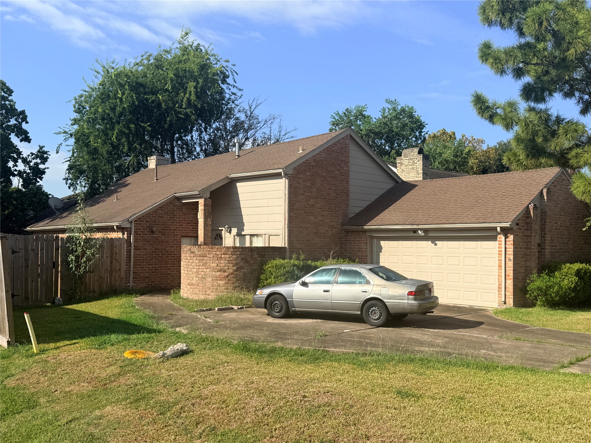 13103 Creekview Park Drive Property Photo 1